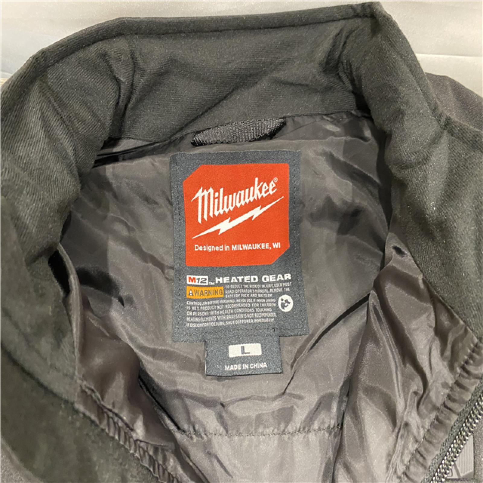 AS-IS Milwaukee Men's Large 12-Volt Lithium-Ion Cordless Axis Black Heated Vest Kit