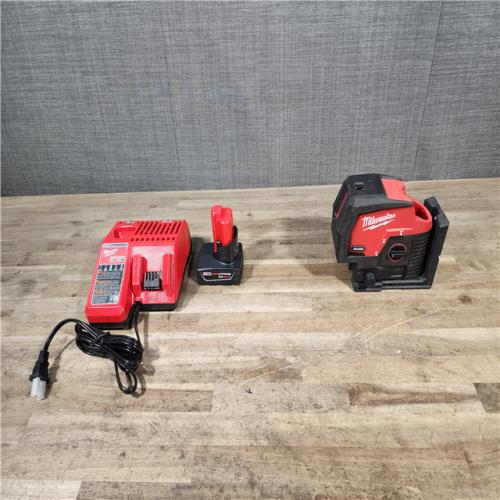 HOUSTON LOCATION - AS-IS Milwaukee Green 125 Ft. Cross Line and Plumb Points Laser Level Kit