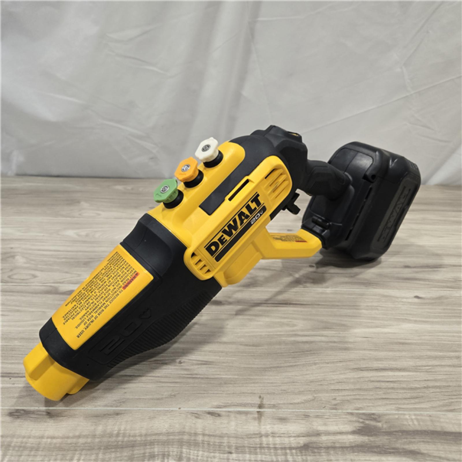 AS-IS Dewalt 20V 550 PSI 1 GPM Cordless Power Cleaner (Tool-Only) DCPW550B