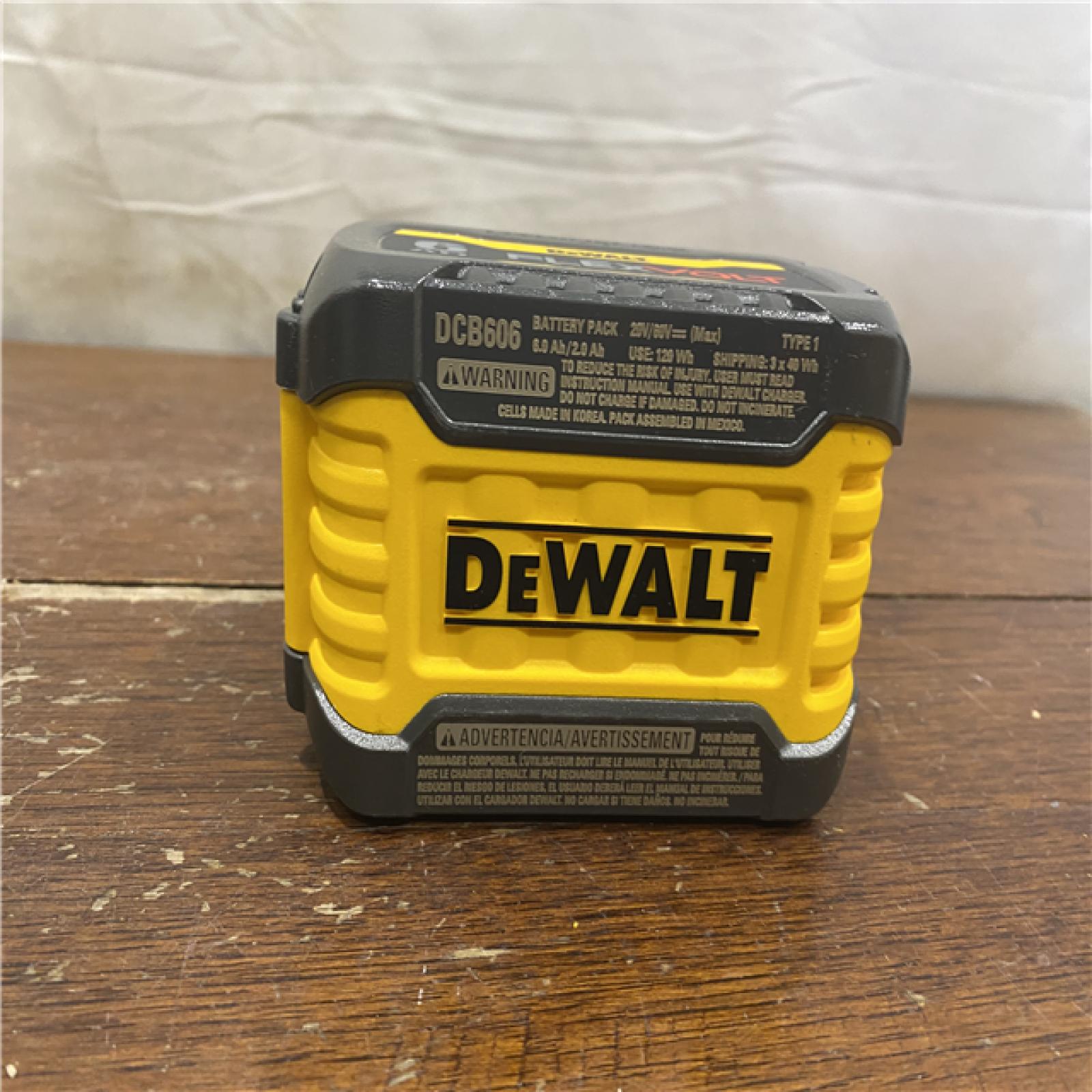 AS-IS DEWALT FLEXVOLT 20V/60V MAX Lithium-Ion 6.0Ah Battery Pack with 6 Amp Output Charger