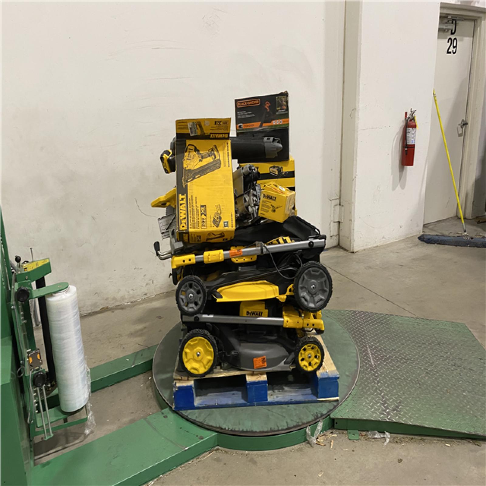 Dallas Location - As-Is DEWALT Tool Pallet