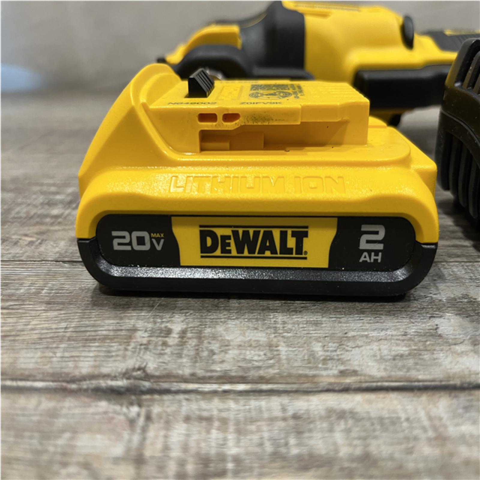 AS-IS DEWALT ATOMIC 20V MAX Cordless Brushless Oscillating Multi Tool Kit