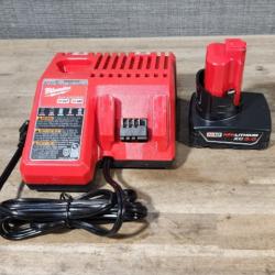 HOUSTON LOCATION - AS-IS Milwaukee Green 125 Ft. Cross Line and Plumb Points Laser Level Kit