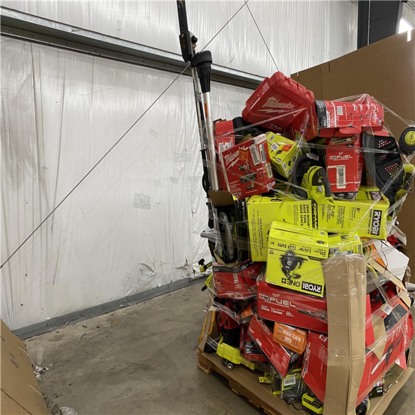 Houston Location AS IS - Tool Pallet