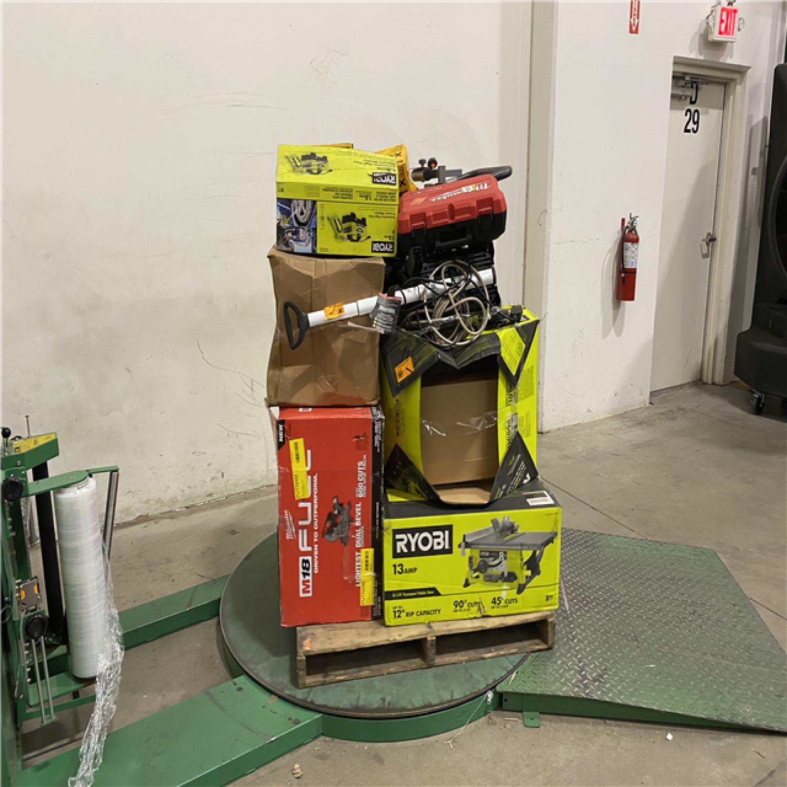 Dallas Location - As-Is Tool Pallet
