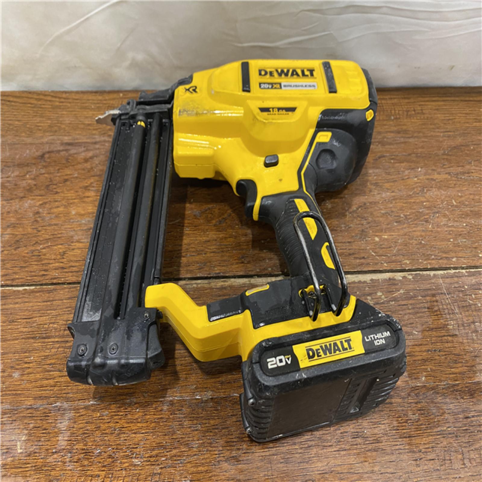 AS-IS DeWalt 20V MAX XR Lithium-Ion Electric Cordless 18-Gauge Brad Nailer (Tool Only)