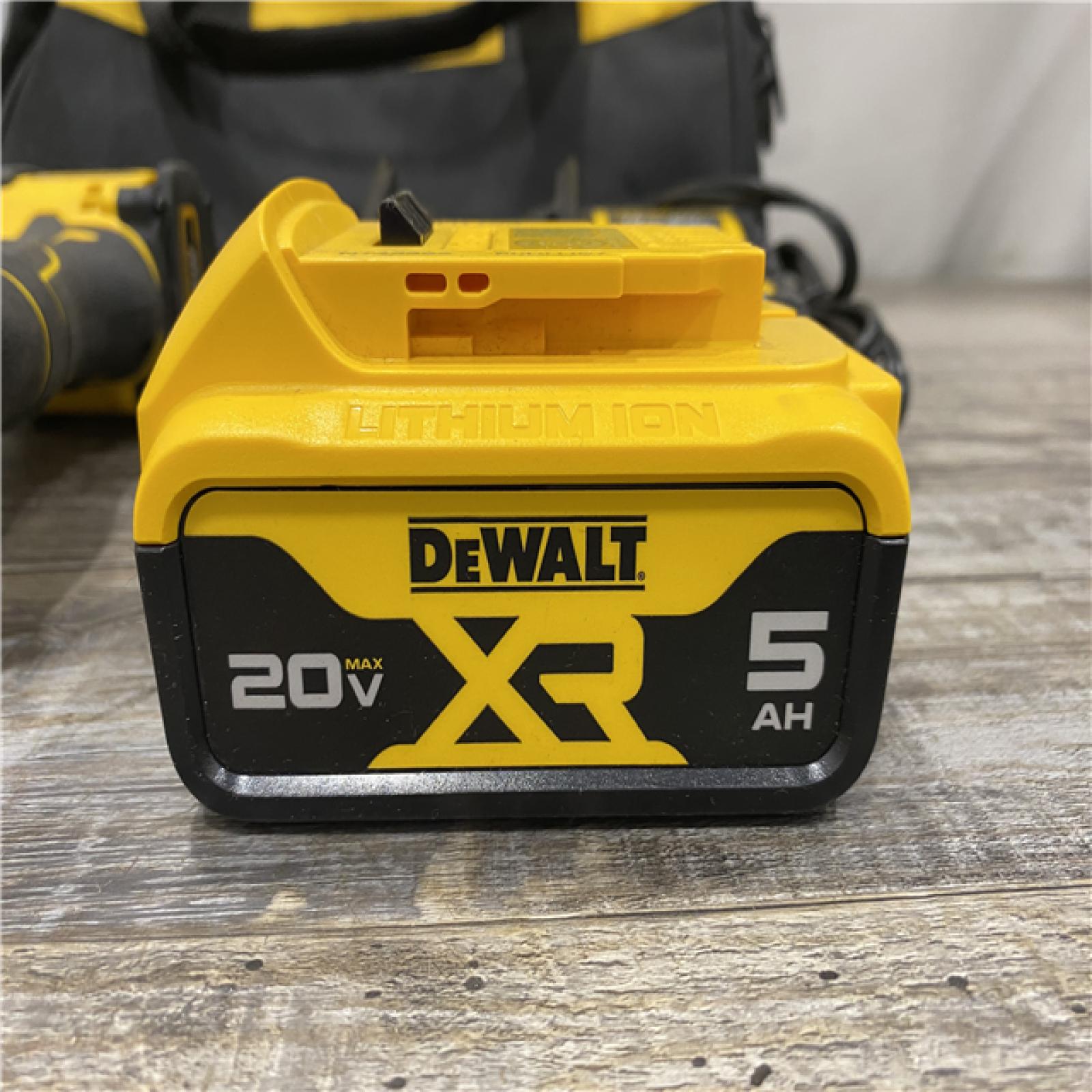 AS-IS DEWALT ATOMIC 20V MAX Lithium-Ion Cordless 1/4 in. Brushless Impact Driver Kit