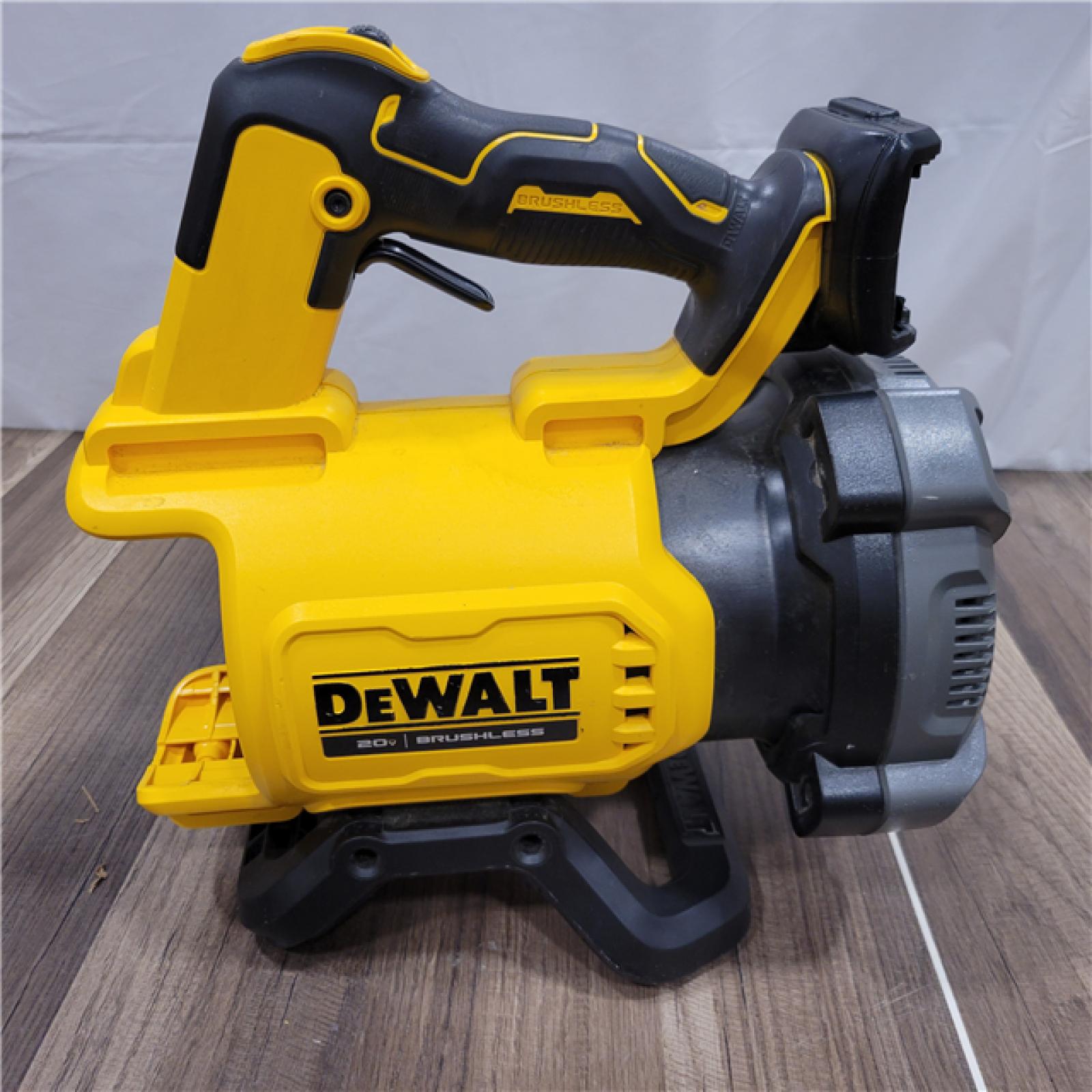 AS-IS  DEWALT 20V MAX 125 MPH 450 CFM Brushless Cordless Battery Powered Blower (Tool Only)