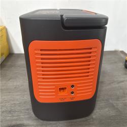 CALIFORNIA LIKE NEW JACKERY EXPLORER 2000 SOLAR GENERATOR