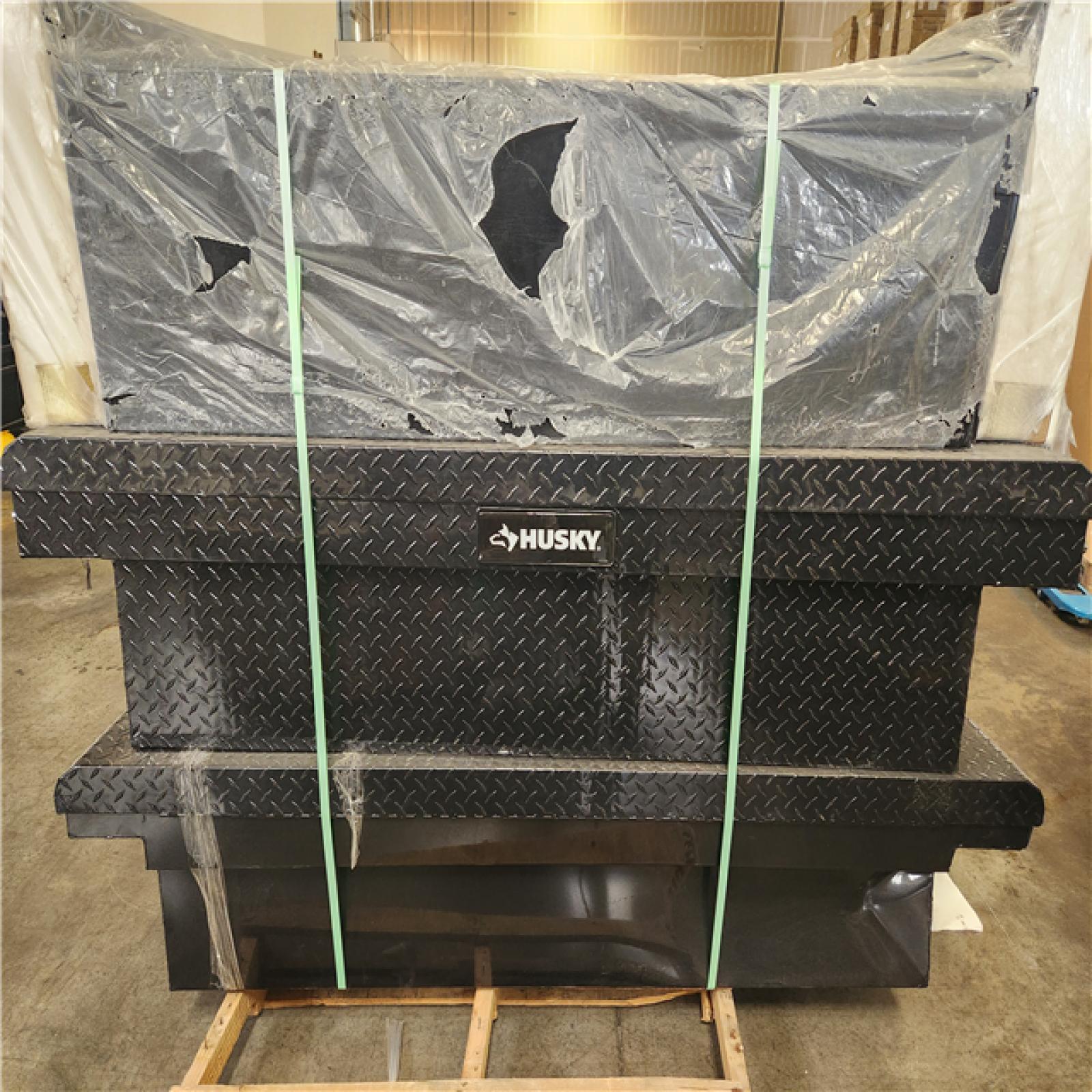 Phoenix NEW Husky Matte Black Aluminum Full Size Crossbed Truck Tool Box Pallet (6 Boxes)