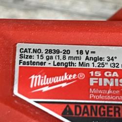 AS-IS Milwaukee FUEL 18V Lithium-Ion Brushless Cordless Gen II 15-Gauge Angled Nailer (Tool-Only)