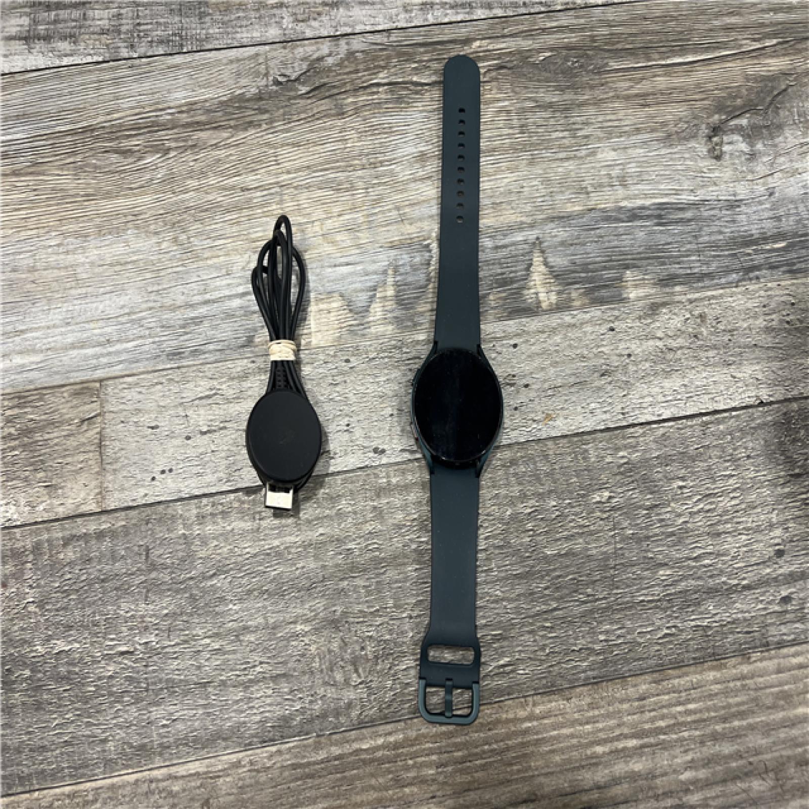 AS-IS Samsung Smart Watch Galaxy Watch 4 44MM - SM-R870