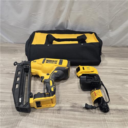 AS-IS DeWalt 20V 16 Gauge Cordless Angled Finish Nailer Kit