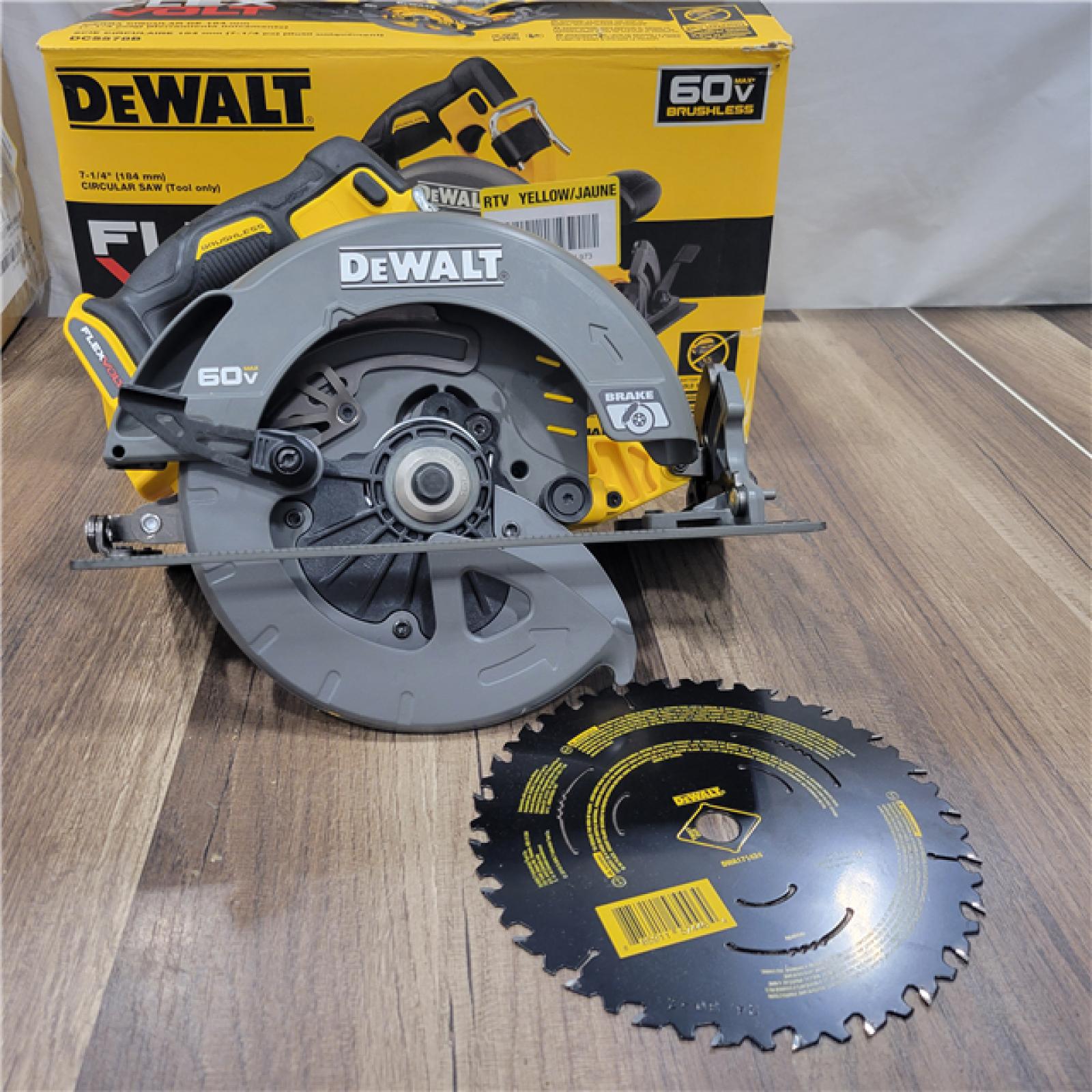 GOOD DeWALT Flexvolt Max 7-1/4  60V Brushless Circular Saw DCS578B (Bare Tool)