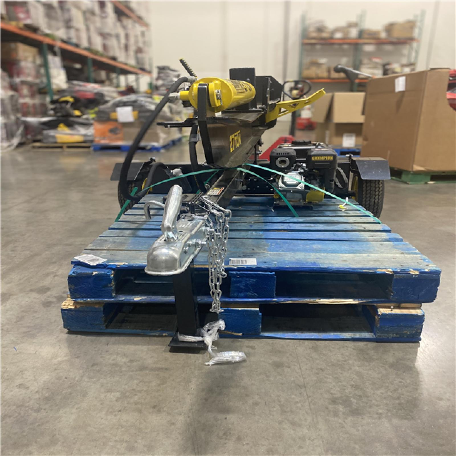 Dallas Location - As-Is 27 Ton 224cc Gas Wood Log Splitter