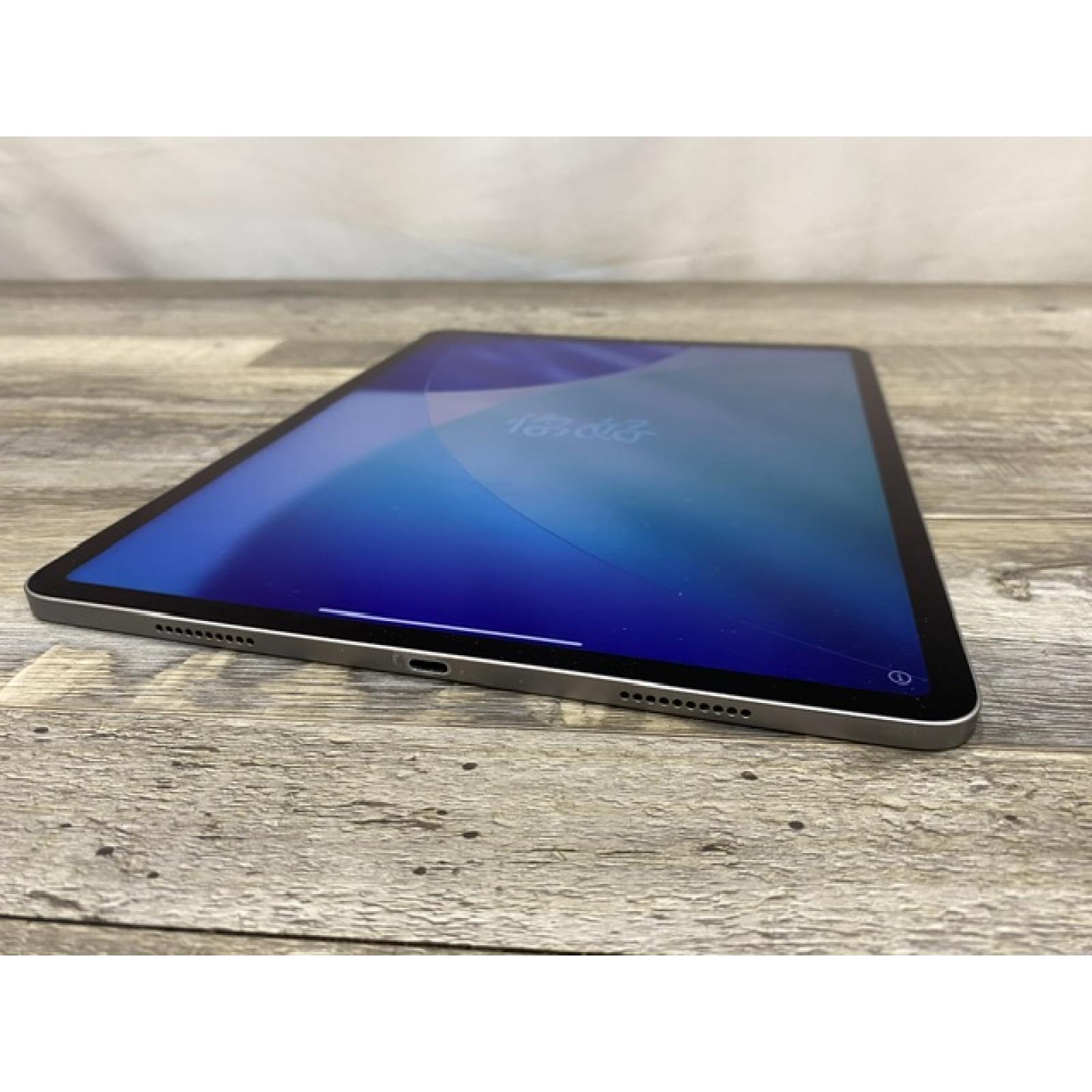 AS-IS Apple iPad Pro 12.9 6th Generation MNXU3LL/A  - Space Gray 512GB