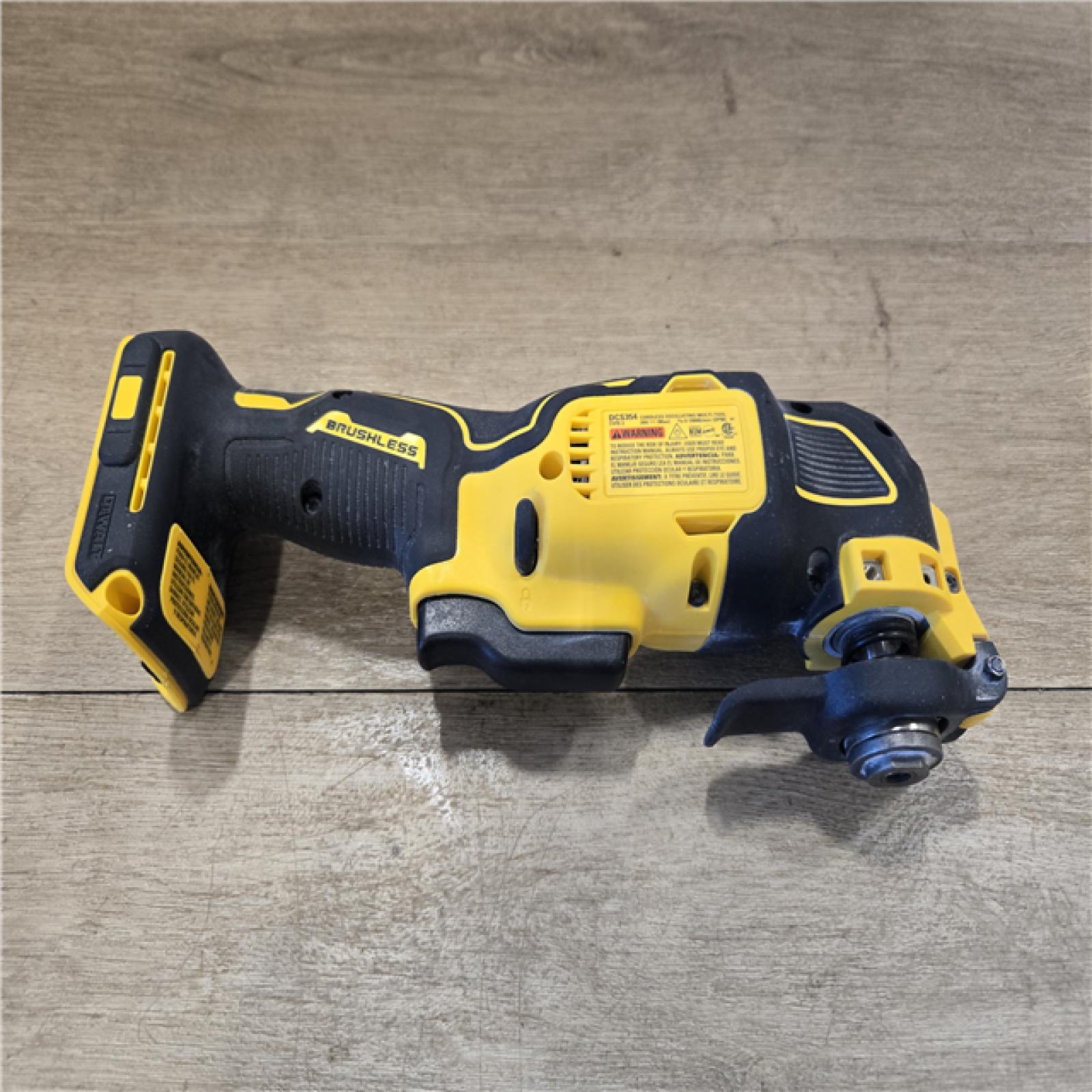AS-IS DEWALT ATOMIC 20V MAX* Cordless Oscillating Multi Tool (Tool-Only)