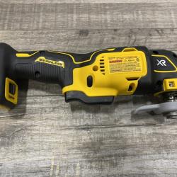AS-IS DEWALT 20V MAX XR Cordless Brushless 3-Speed Oscillating Multi Tool Kit