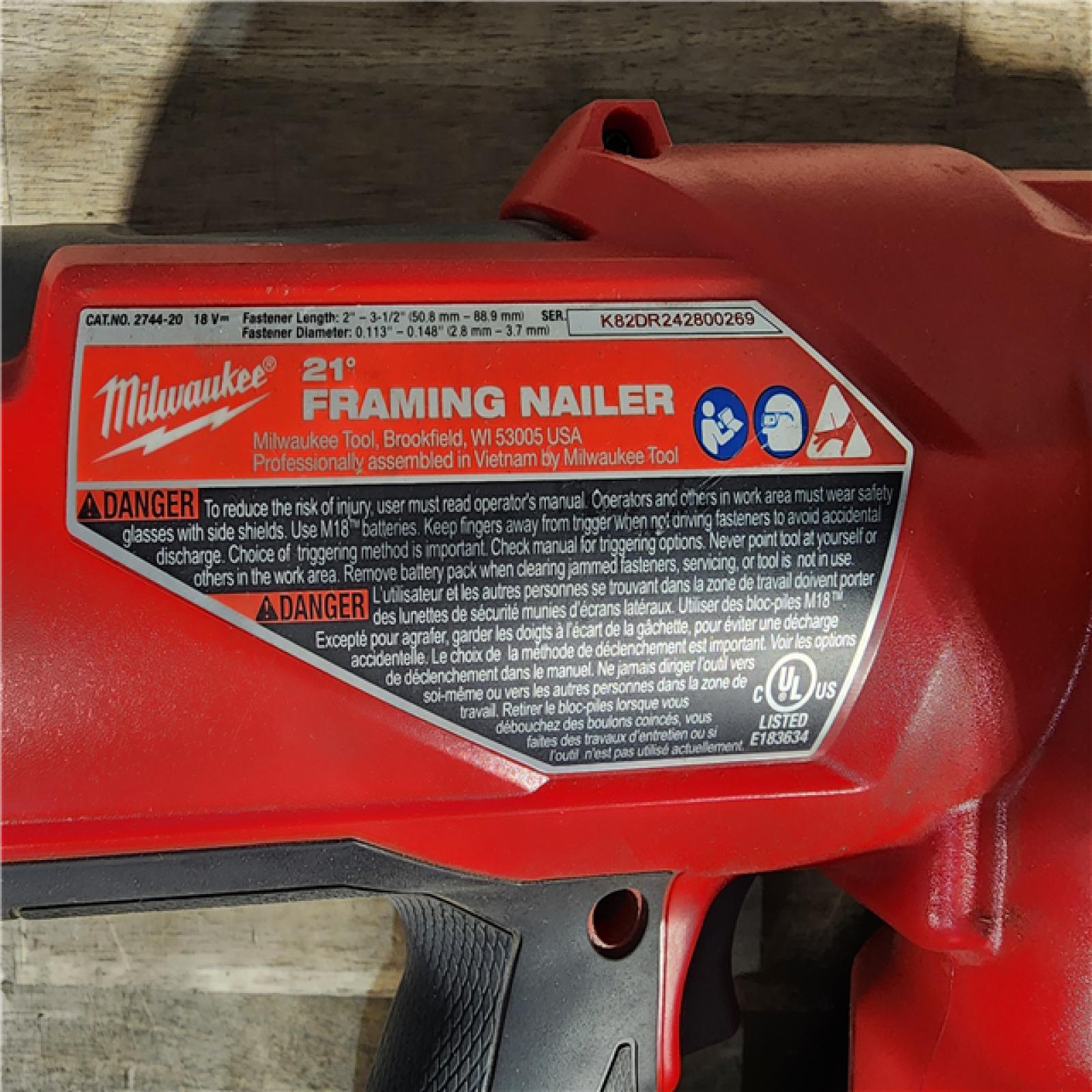 HOUSTON LOCATION - AS-IS MILWAUKEE 2 TOOL COMBO