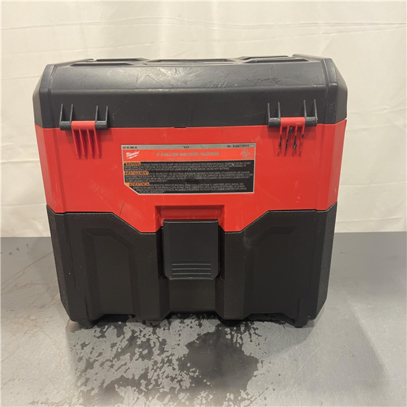 AS-IS- Milwaukee M18 Vacuum 2Gal Hose Access (Tool-Only)