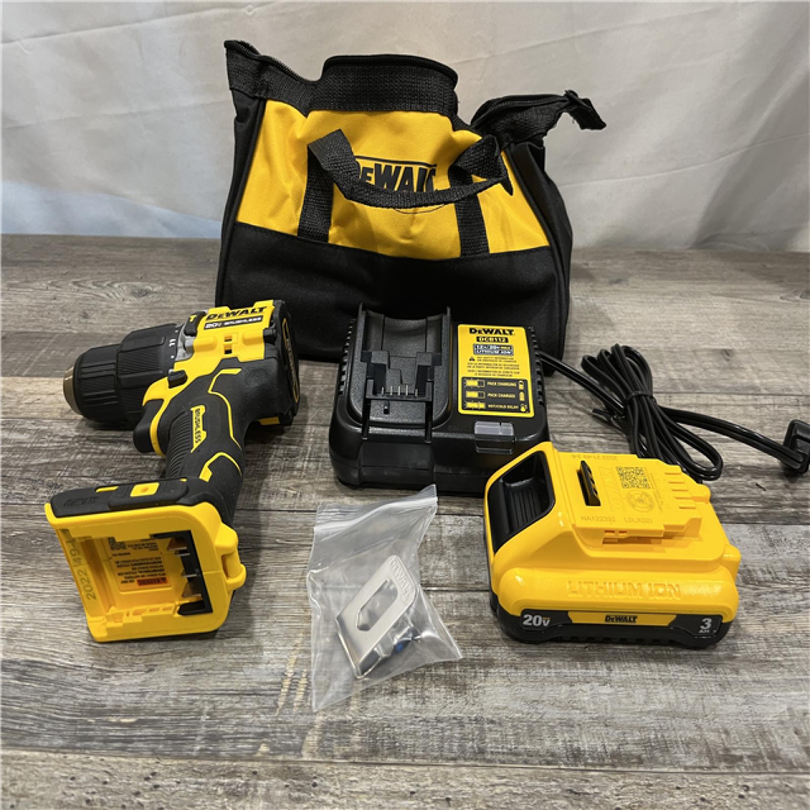 AS-IS DEWALT ATOMIC 20V Cordless 1/2 in. Compact Hammer Drill Kit