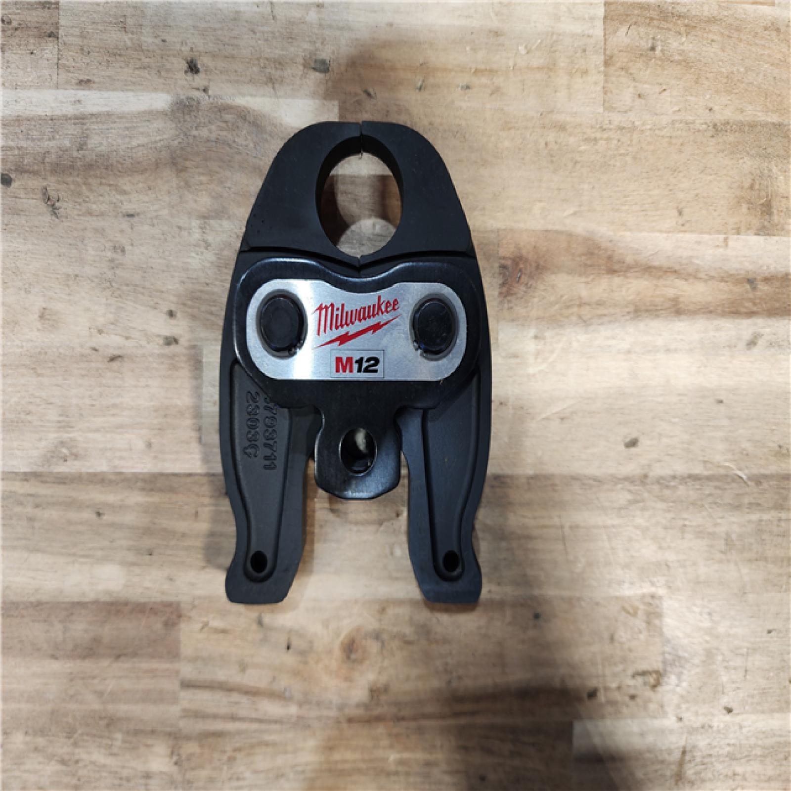 HOUSTON LOCATION - AS-IS Milwaukee 49-16-2454C 1 in. Pex Crimp Jaw