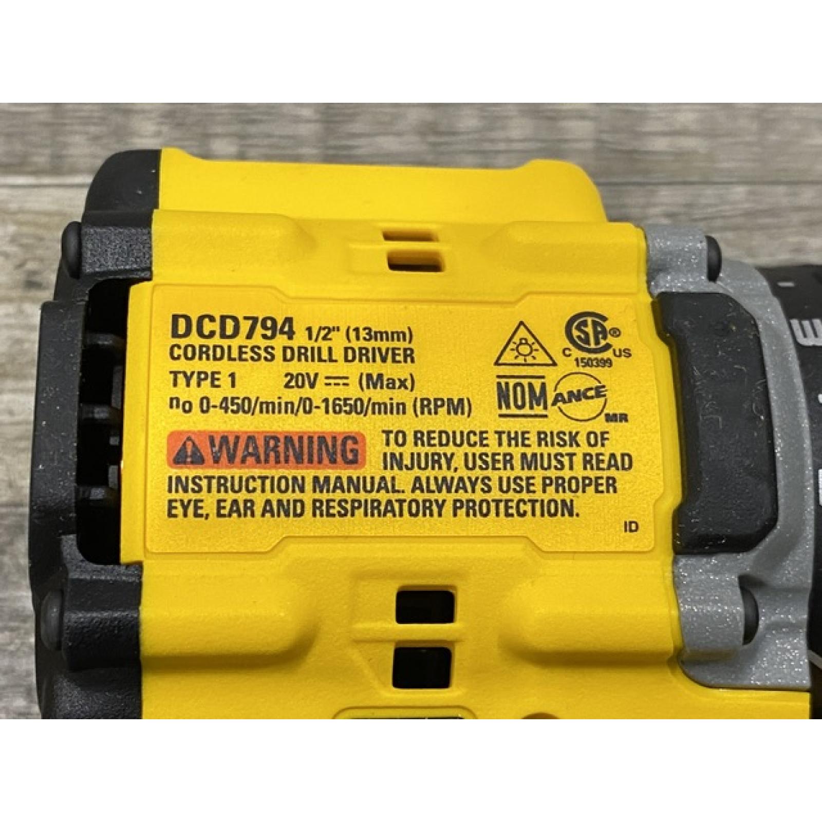 AS-IS DEWALT Atomic 20V Lithium-Ion Cordless Compact 1/2 in. Drill/Driver Kit