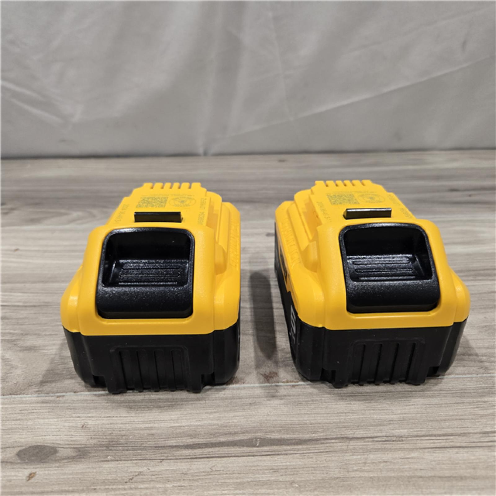 AS-IS DEWALT DCB206-2 6.0Ah 20V MAX Battery (2 Pack)