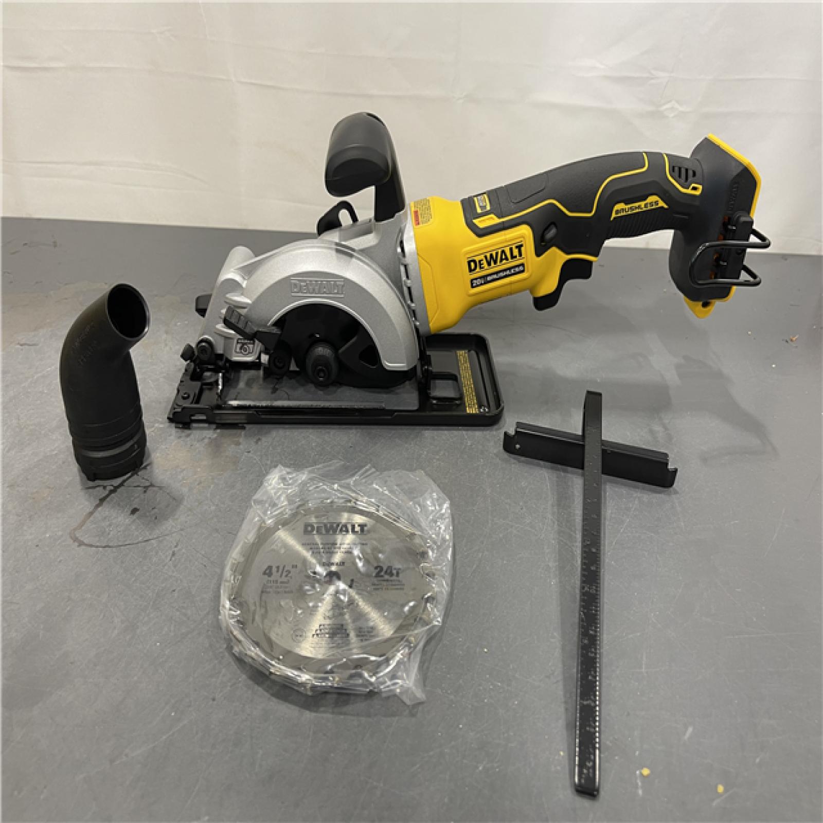 AS-IS - DEWALT ATOMIC 20V MAX Cordless Brushless 4-1/2 in. Circular Saw