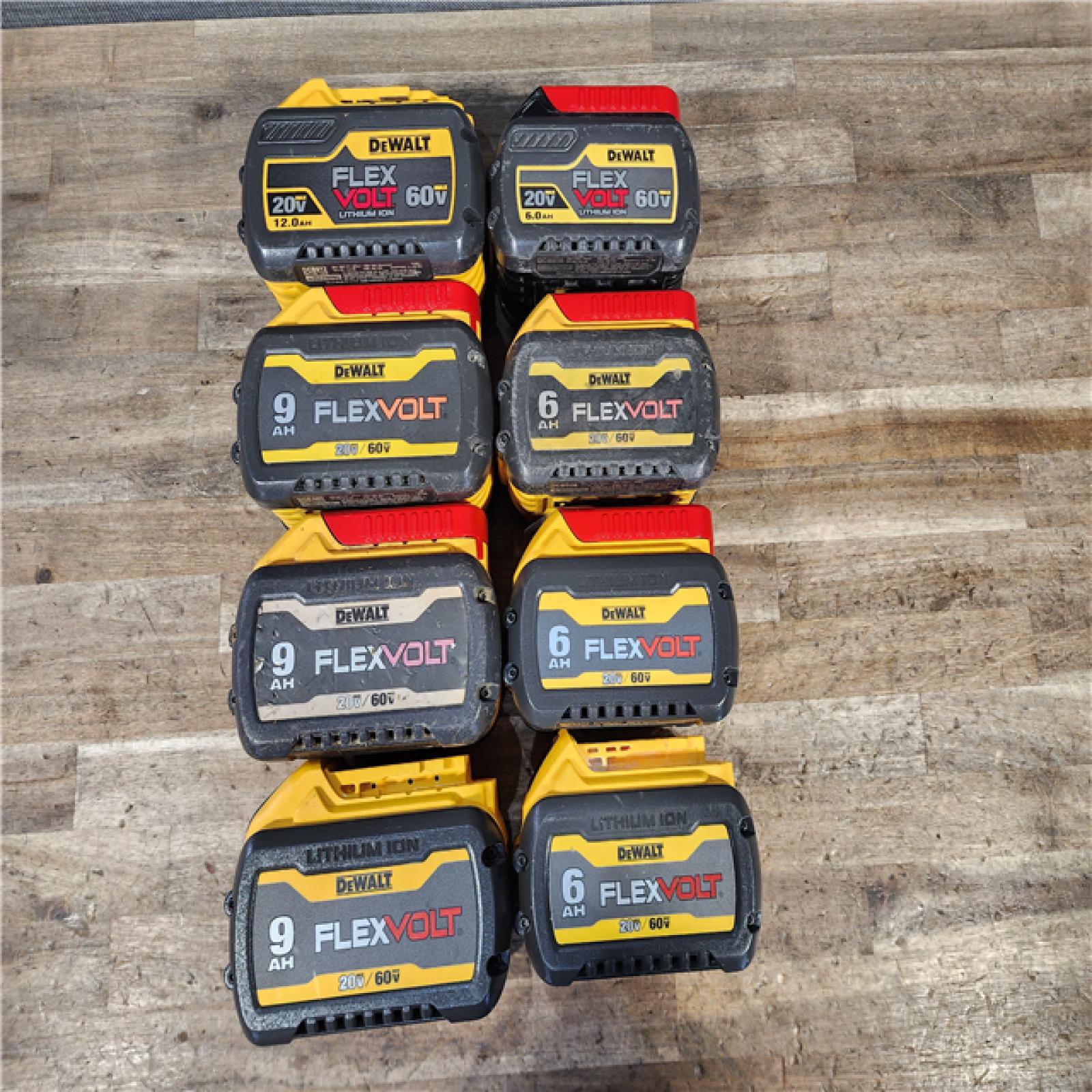 HOUSTON LOCATION - AS-IS DEWALT BATTERY PACK QTY - 8