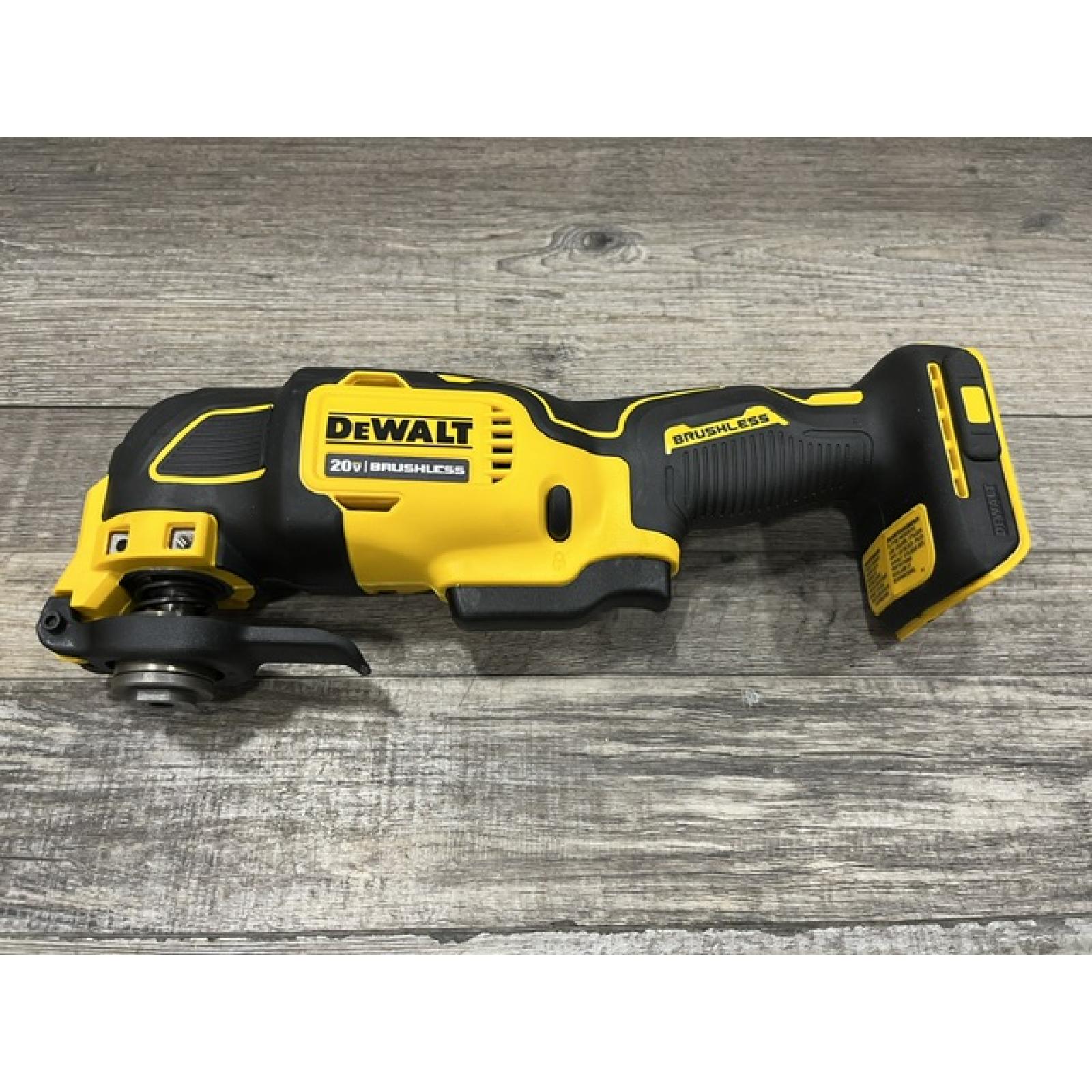 AS-IS DEWALT ATOMIC 20V MAX Cordless Brushless Oscillating Multi Tool Kit