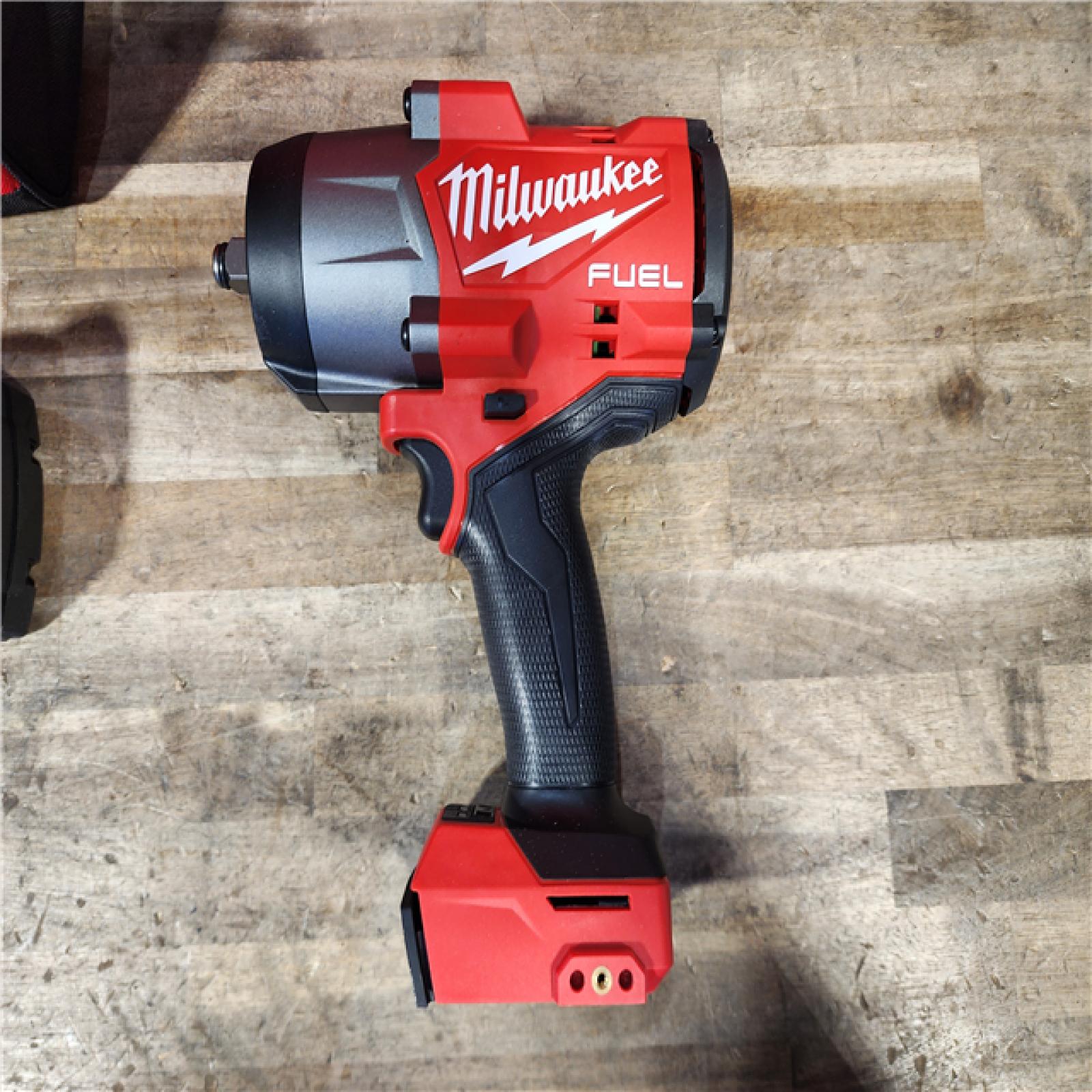 HOUSTON LOCATION - AS-IS Milwaukee M18 1/2 in. Cordless Brushless High Torque Impact Wrench Kit (Battery & Charger)