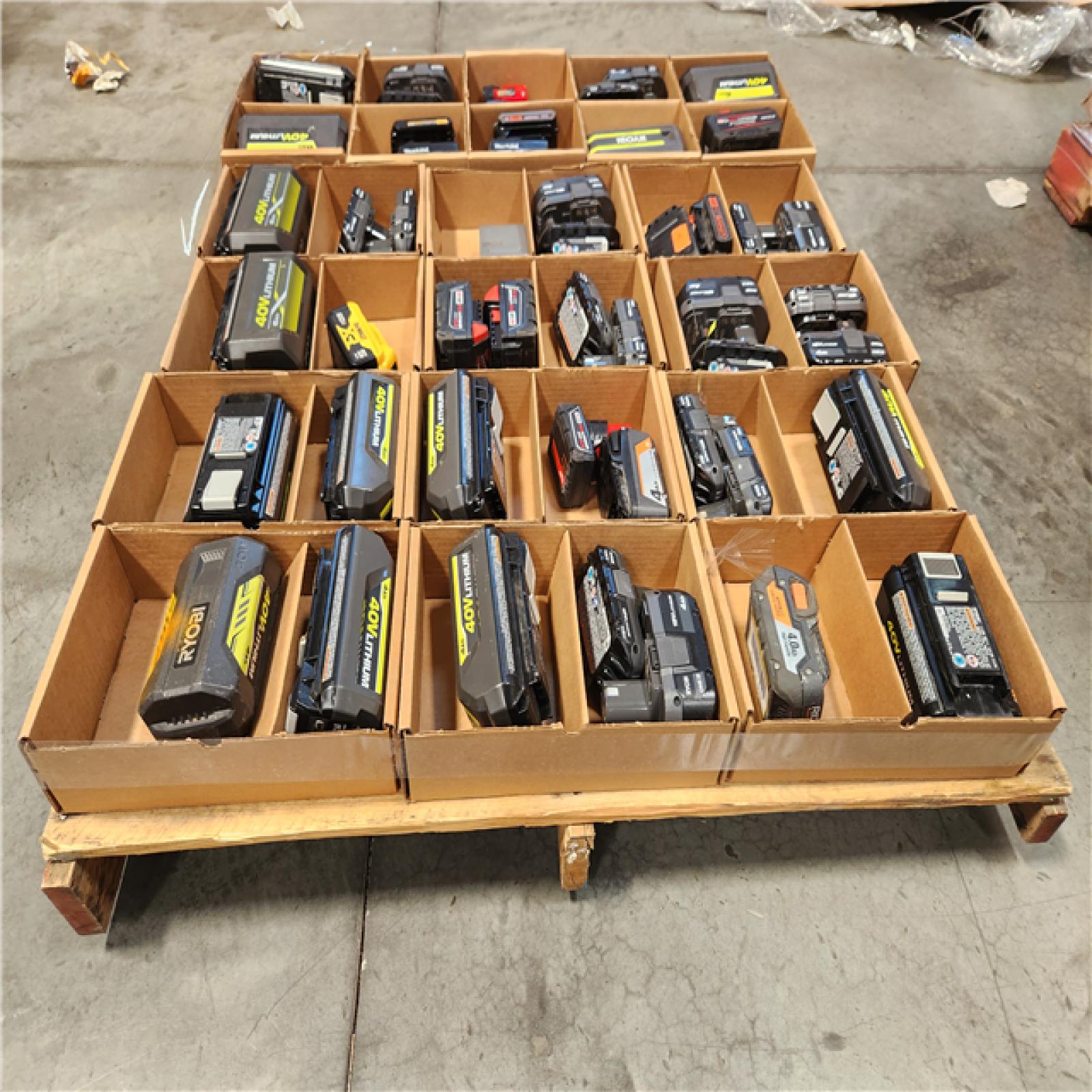 PHOENIX AS-IS TOOL PALLET