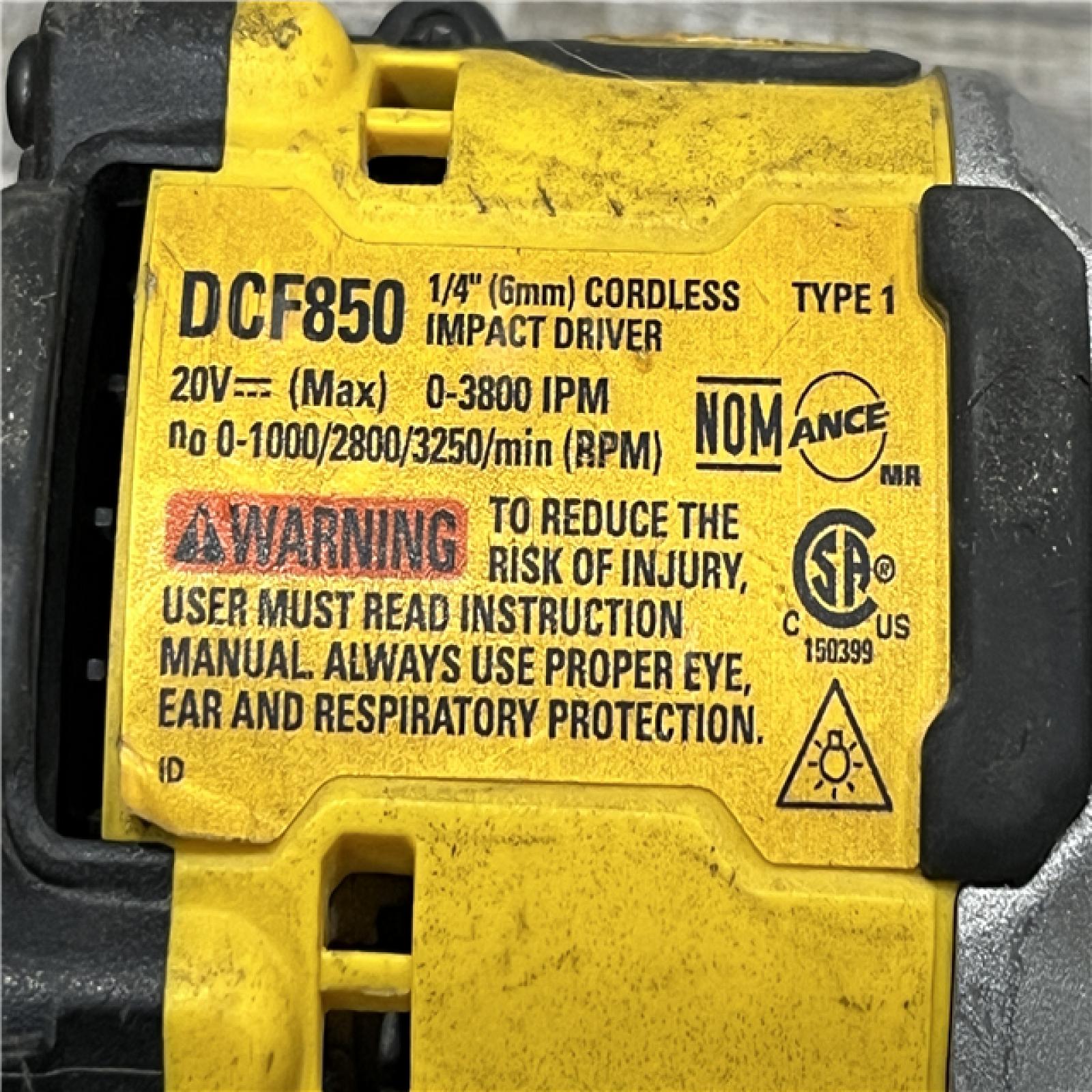 AS-IS DEWALT ATOMIC 20V MAX Lithium-Ion Cordless 1/4 in. Brushless Impact Driver Kit