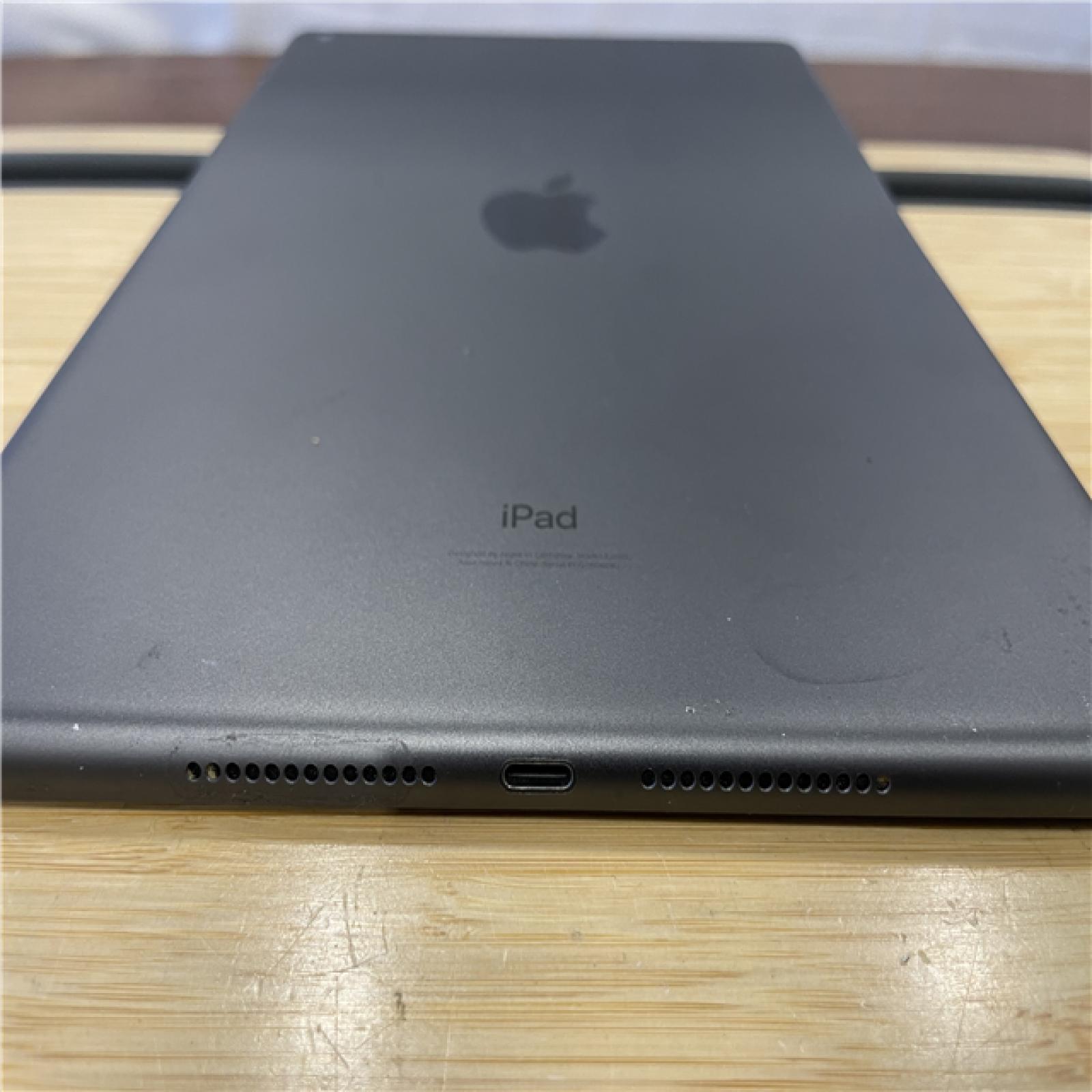 As-is Apple 10.2 iPad (2021 256GB Wi-Fi Space Gray)