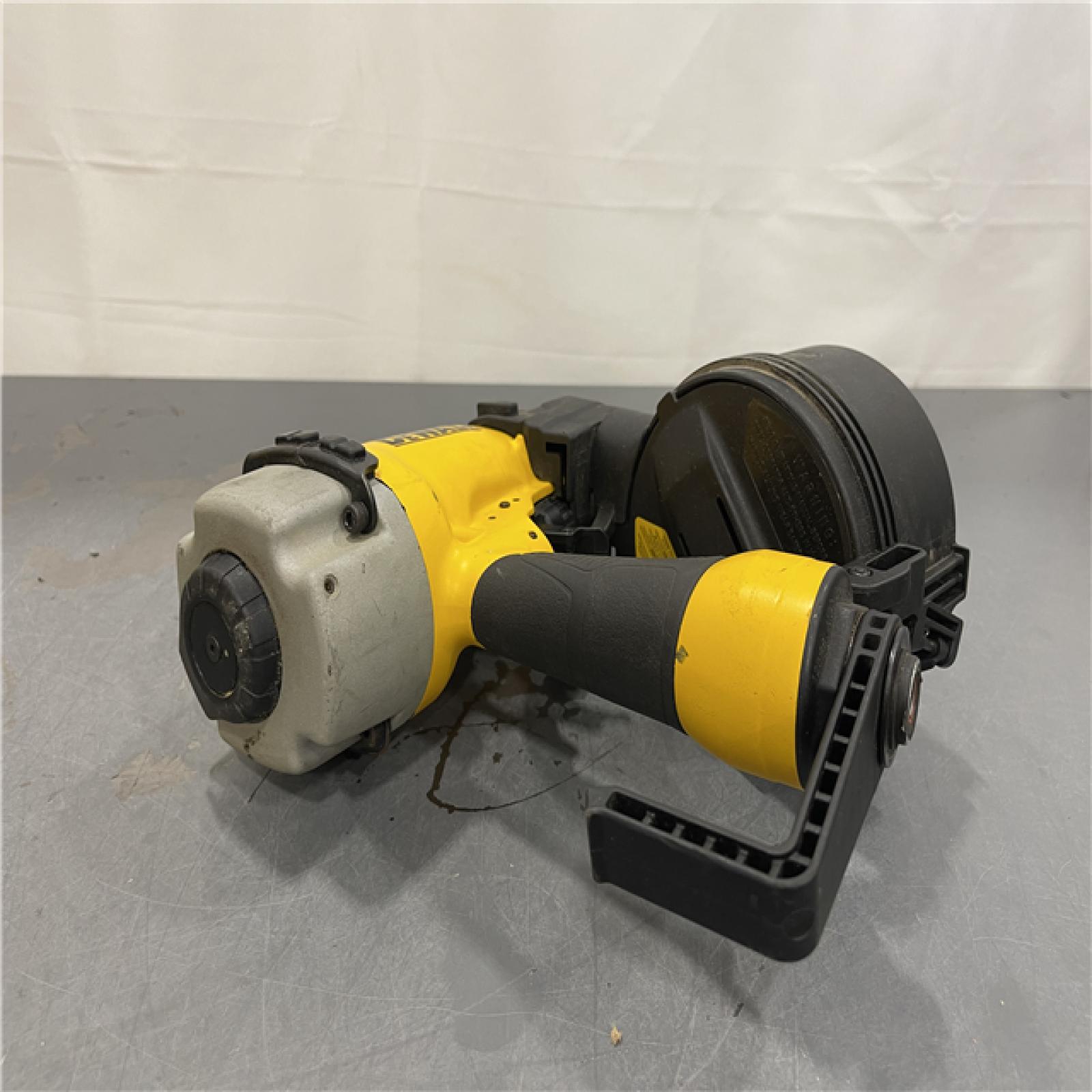 AS-IS - DeWalt Pneumatic 15-Degree Coil Corded Siding Nailer