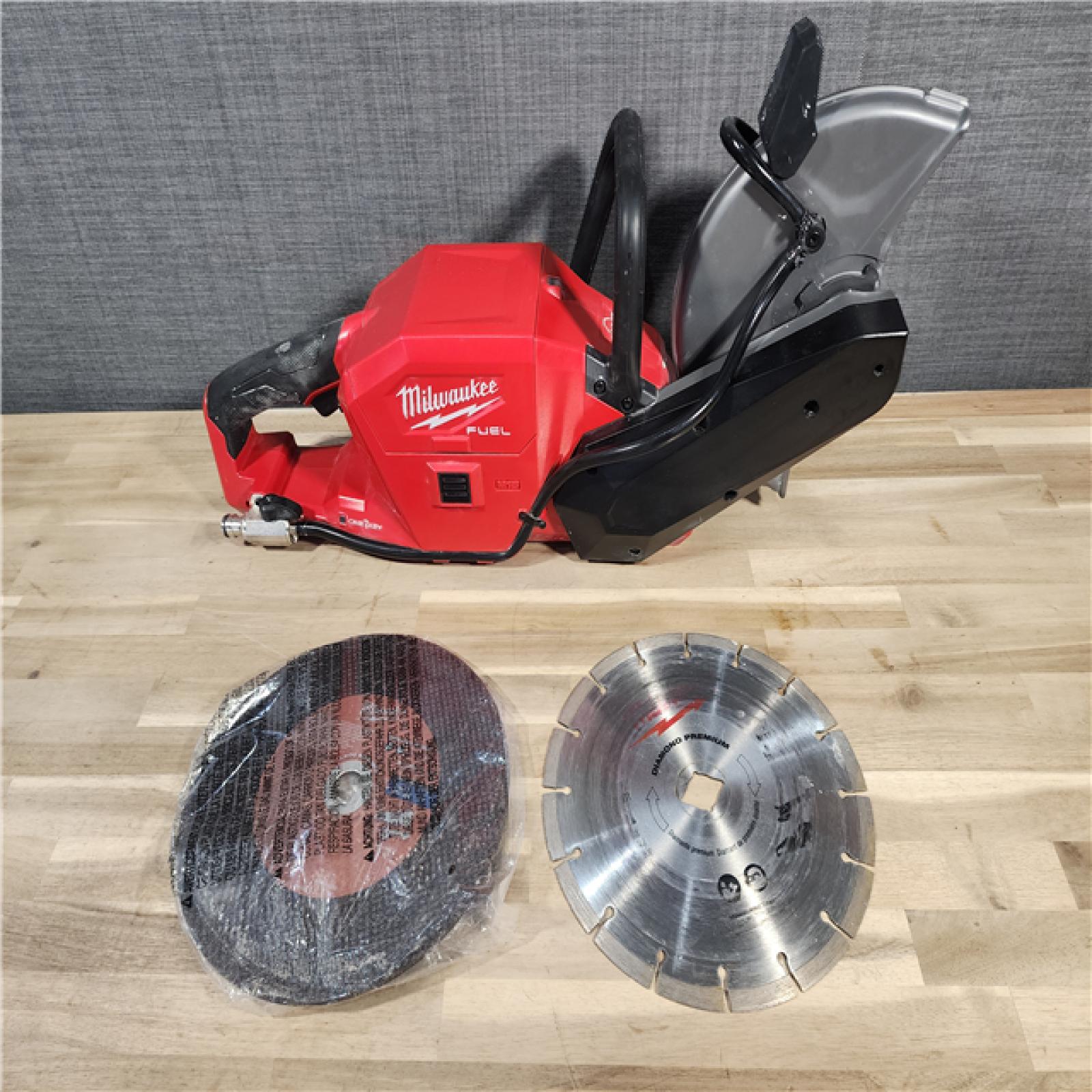 HOUSTON LOCATION - AS-IS Milwaukee 2786-20 M18 FUEL Lithium-Ion 9 in. Cut-Off Saw W/ ONE-KEY (Tool Only)