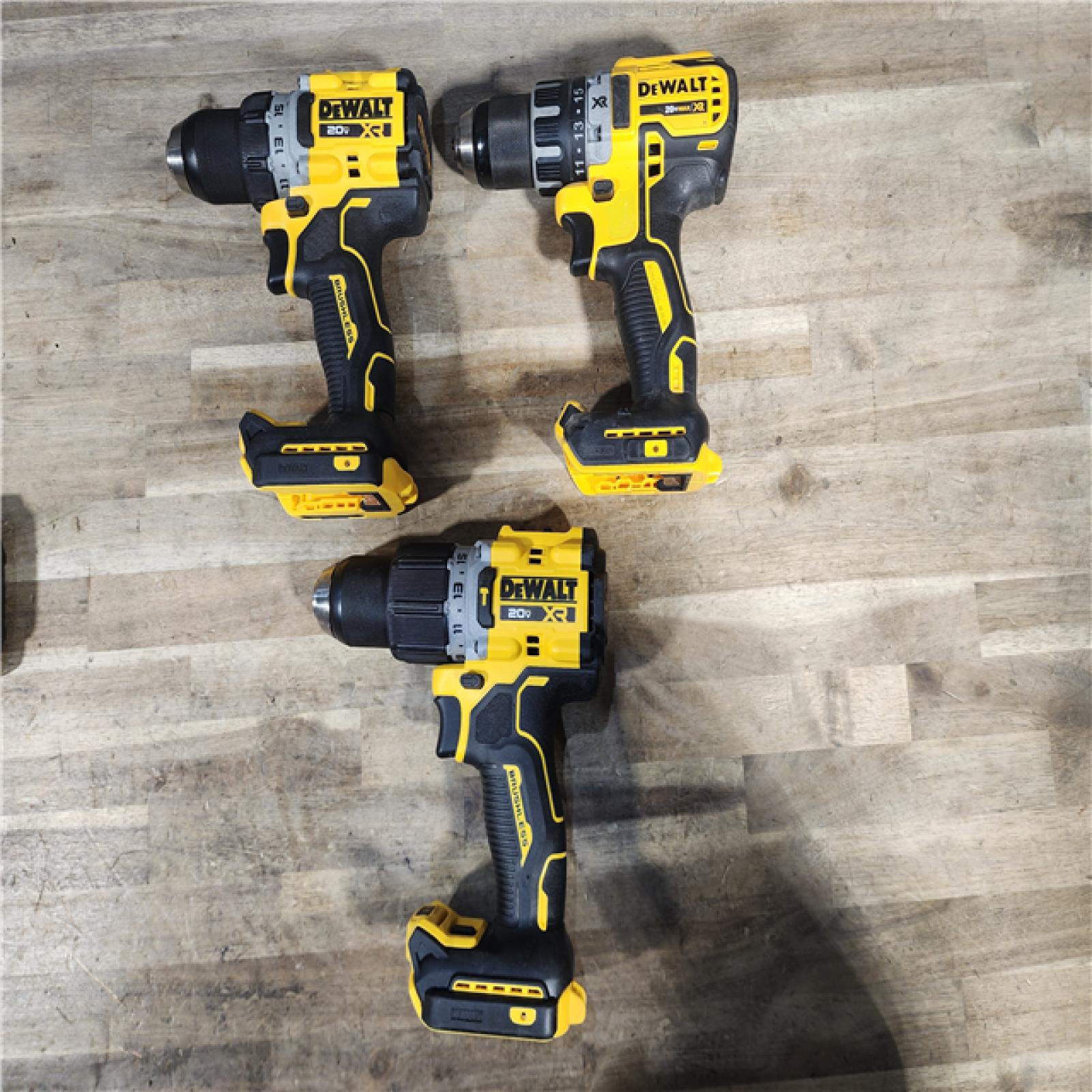 HOUSTON LOCATION - AS-IS DEWALT 3 TOOL COMBO KIT W/ (2) BATTERY & CHARGER