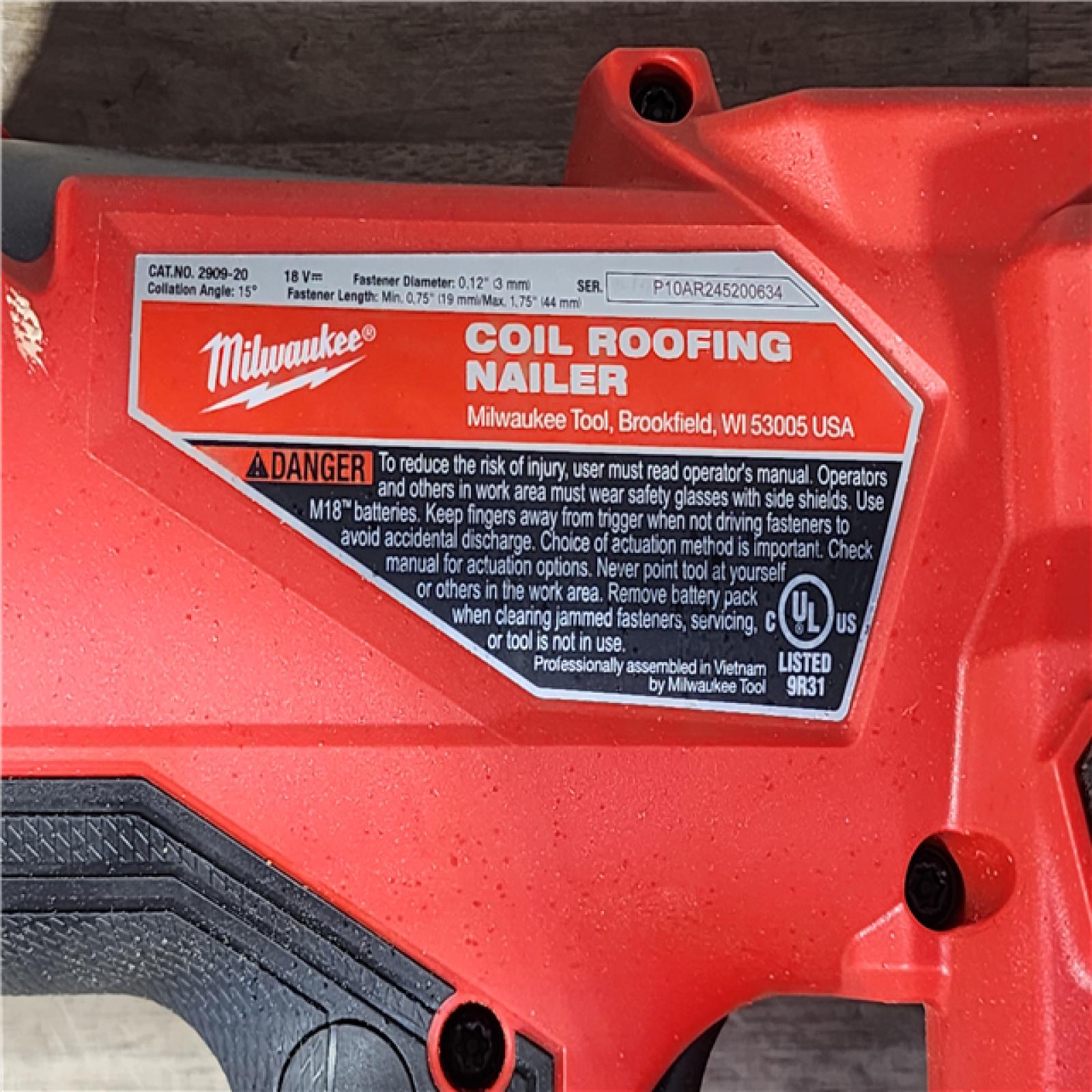 HOUSTON LOCATION - AS-IS Milwaukee M18 FUEL Coil Roofing Nailer (TOOL ONLY)