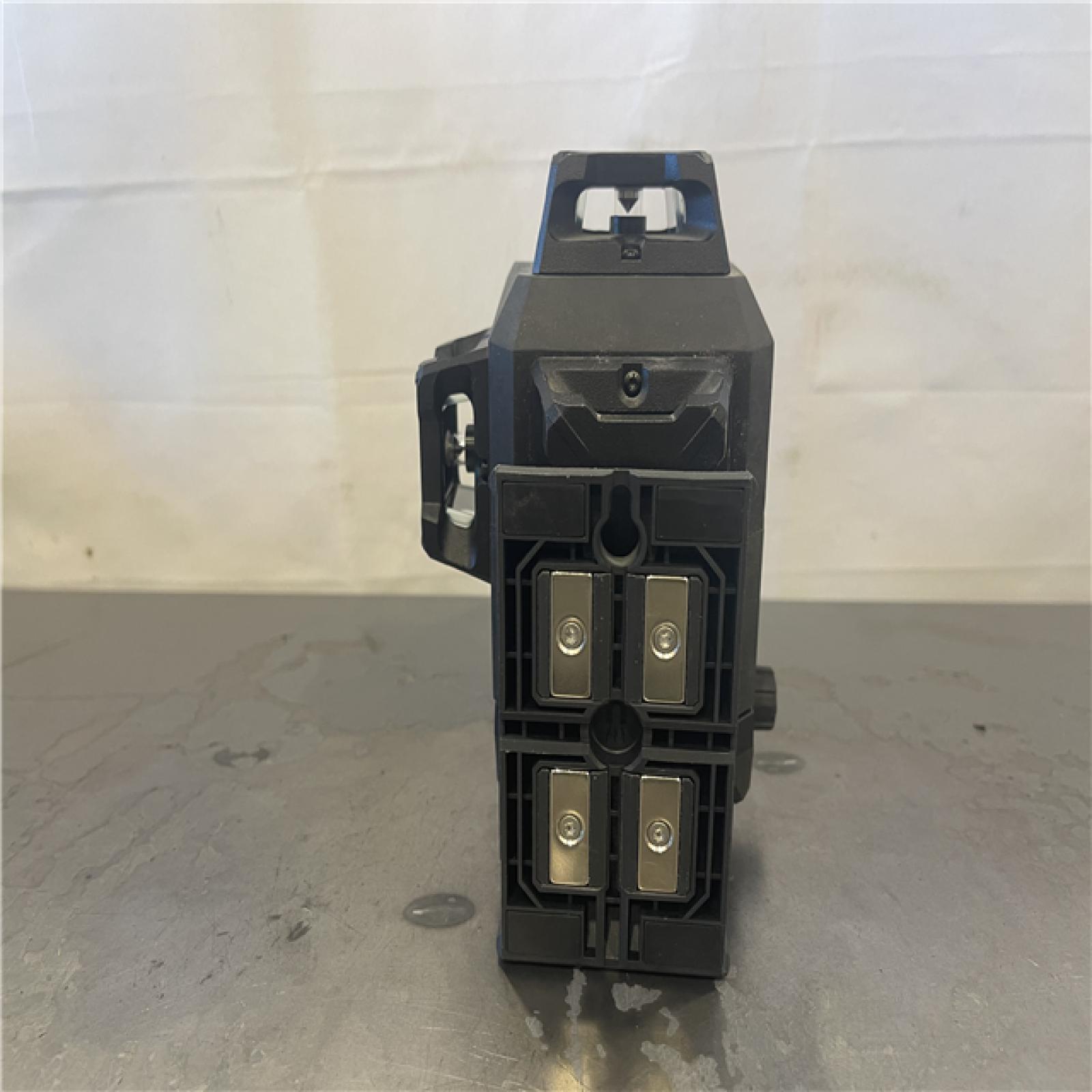 AS-IS- Milwaukee M12 Green Beam Laser 360° 3-Plane Kit