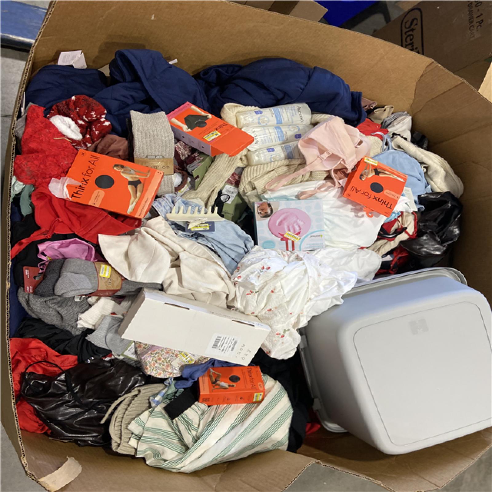DALLAS LOCATION - BULLSEYE CLOTHING, HOME GOODS PALLET