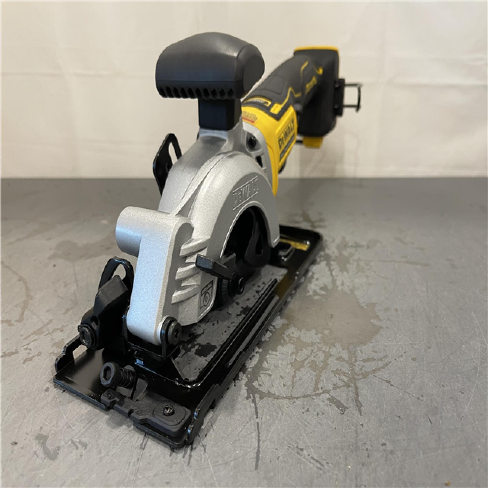 AS-IS - DeWalt ATOMIC 20V MAX Cordless Brushless 4-1/2 in. Circular Saw