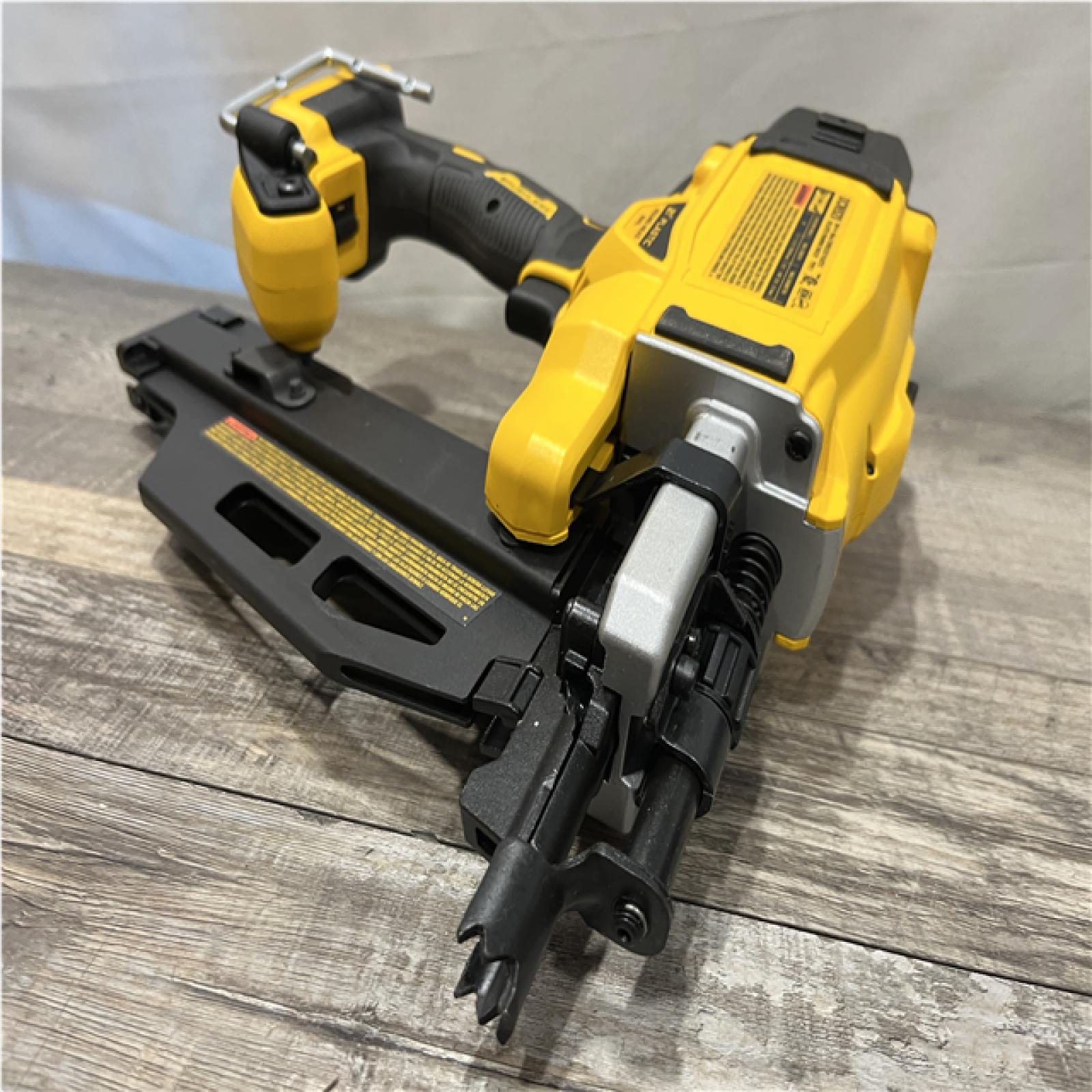 AS-IS DEWALT 20-Volt 21° Cordless Framing Nailer (Tool-Only)