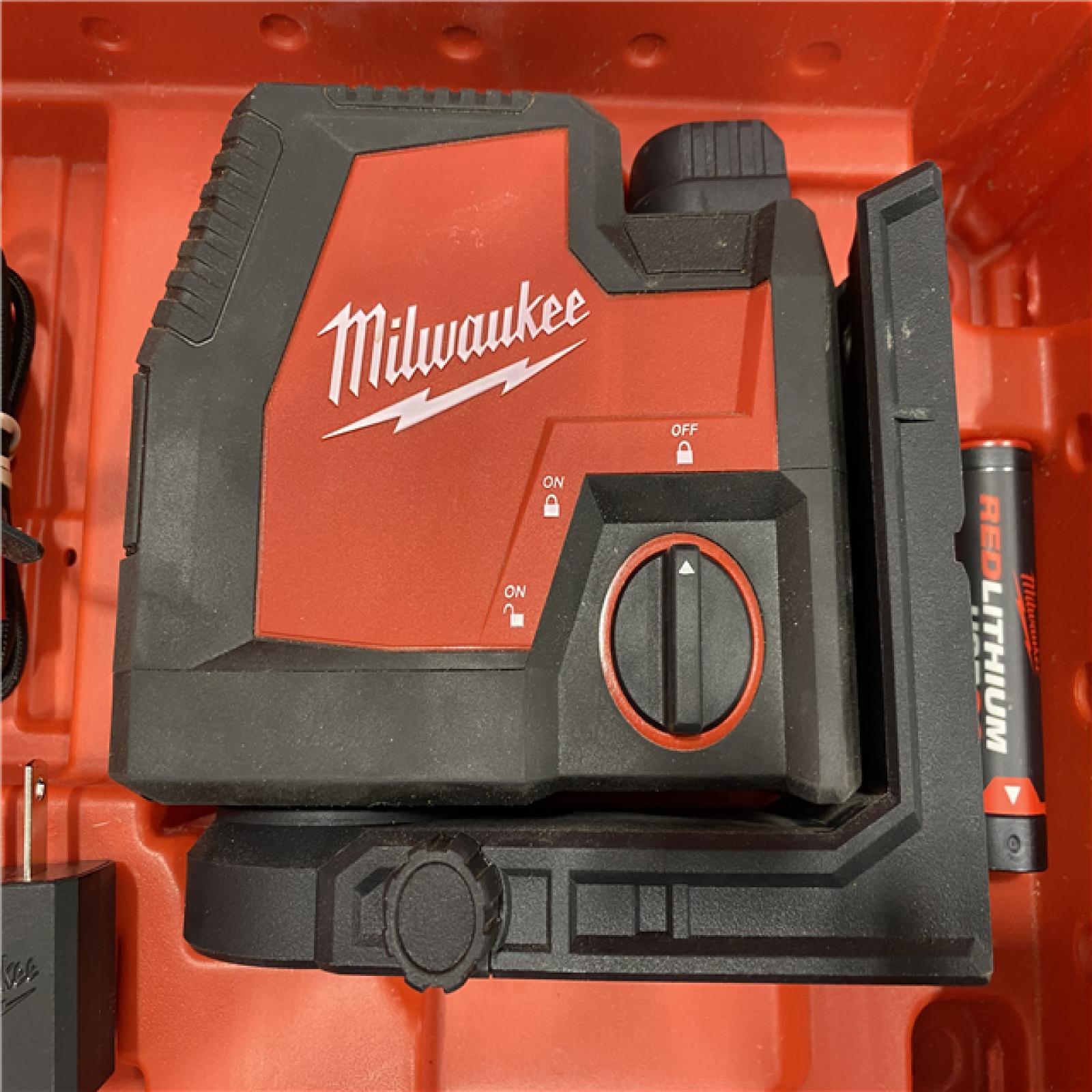 AS-IS Milwaukee 100 ft. REDLITHIUM Lithium-Ion USB Green Rechargeable Cross Line Laser Level with Charger