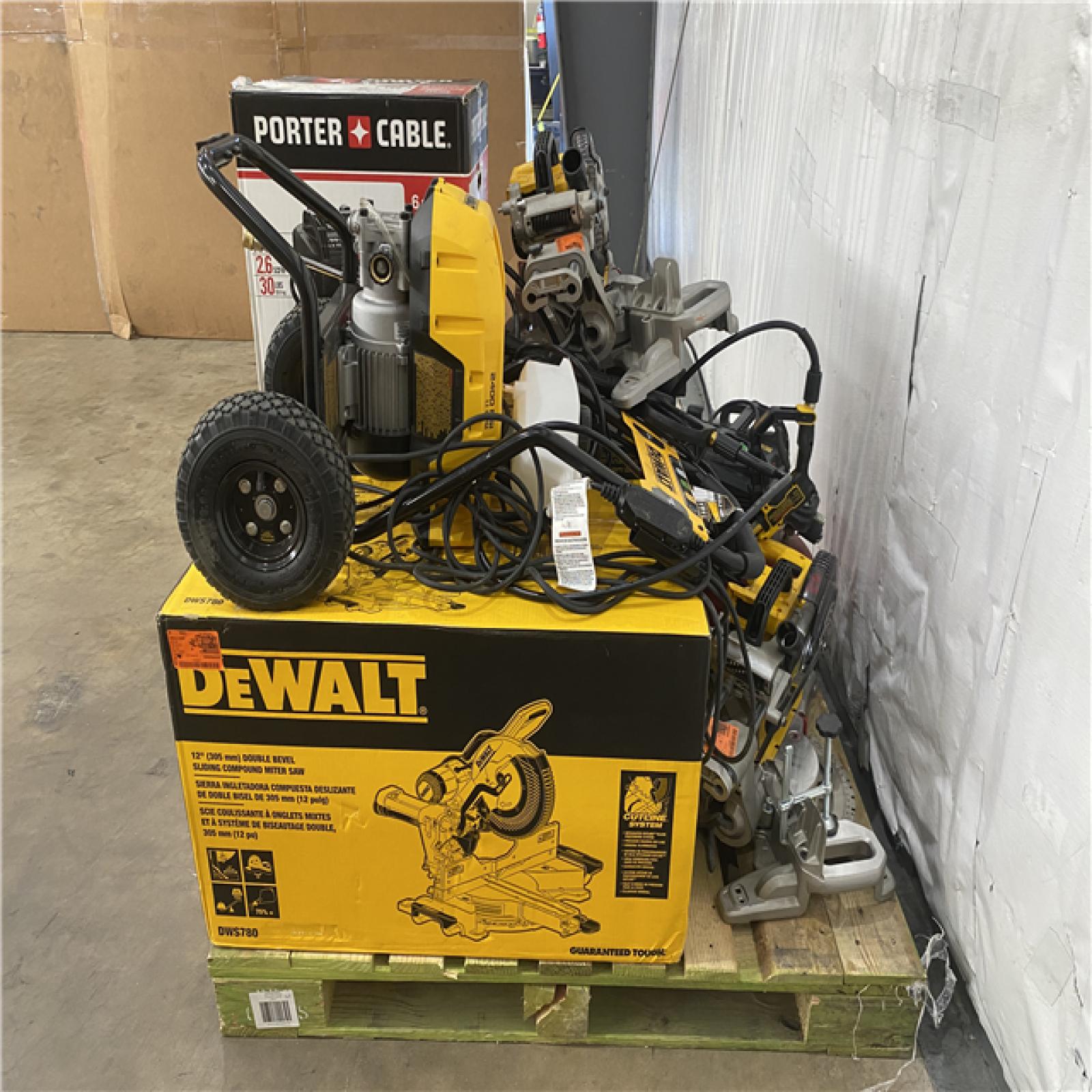 Houston Location AS IS - Tool Pallet