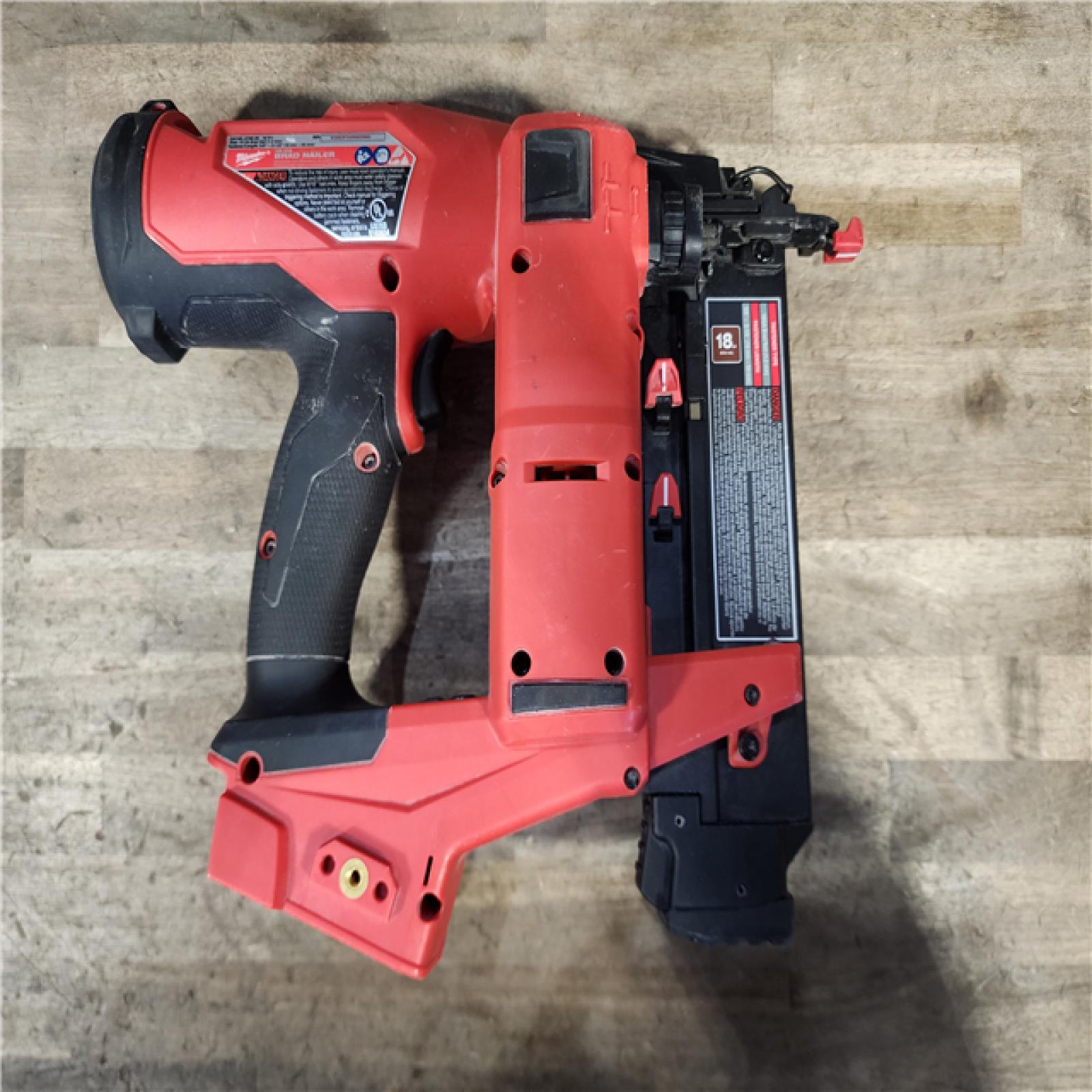 HOUSTON LOCATION - AS-IS Milwaukee M18 FUEL 18 Gauge Brad Nailer (TOOL ONLY)
