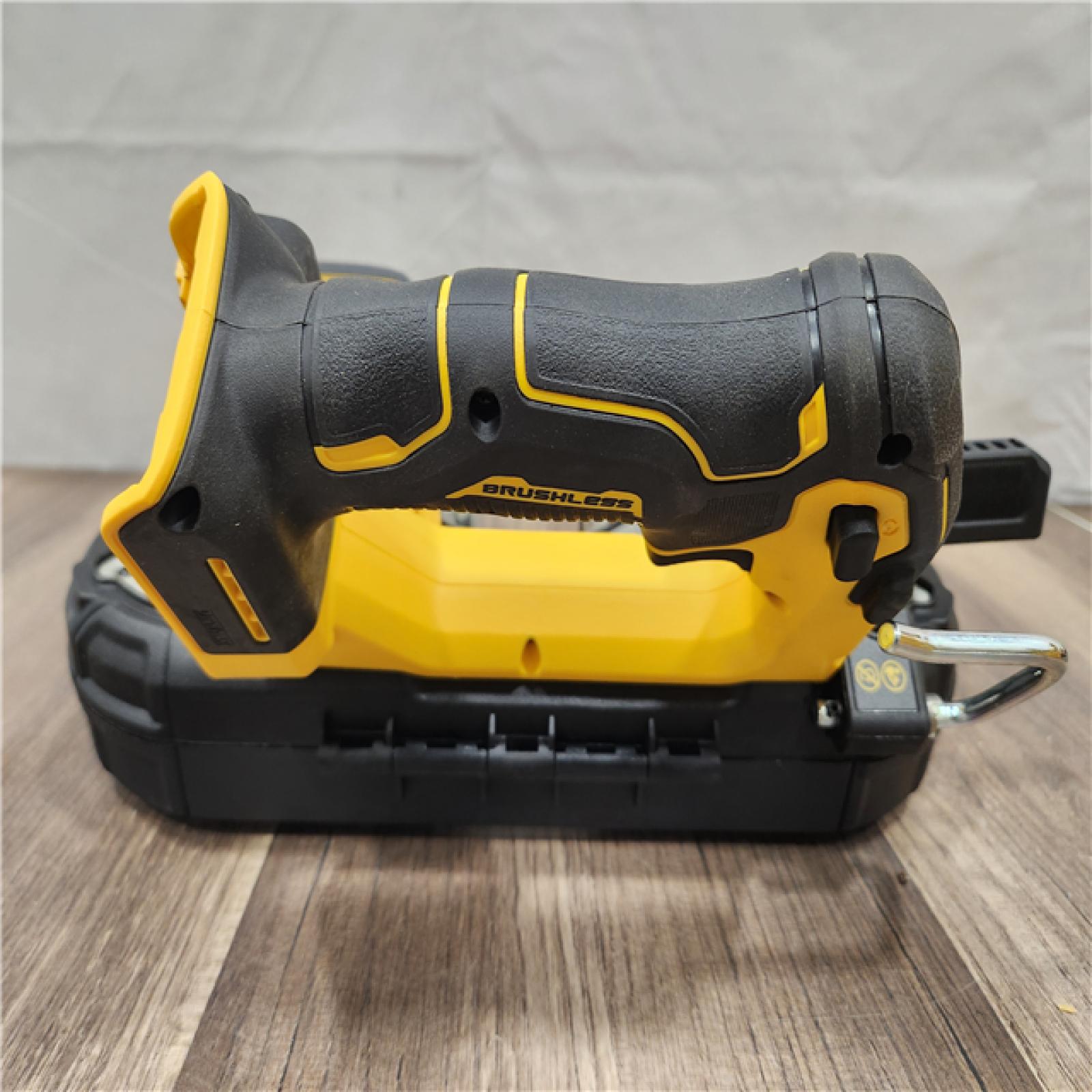 AS-IS- Dewalt DCS377B 20V MAX ATOMIC Brushless Cordless 1-3/4 Compact Bandsaw