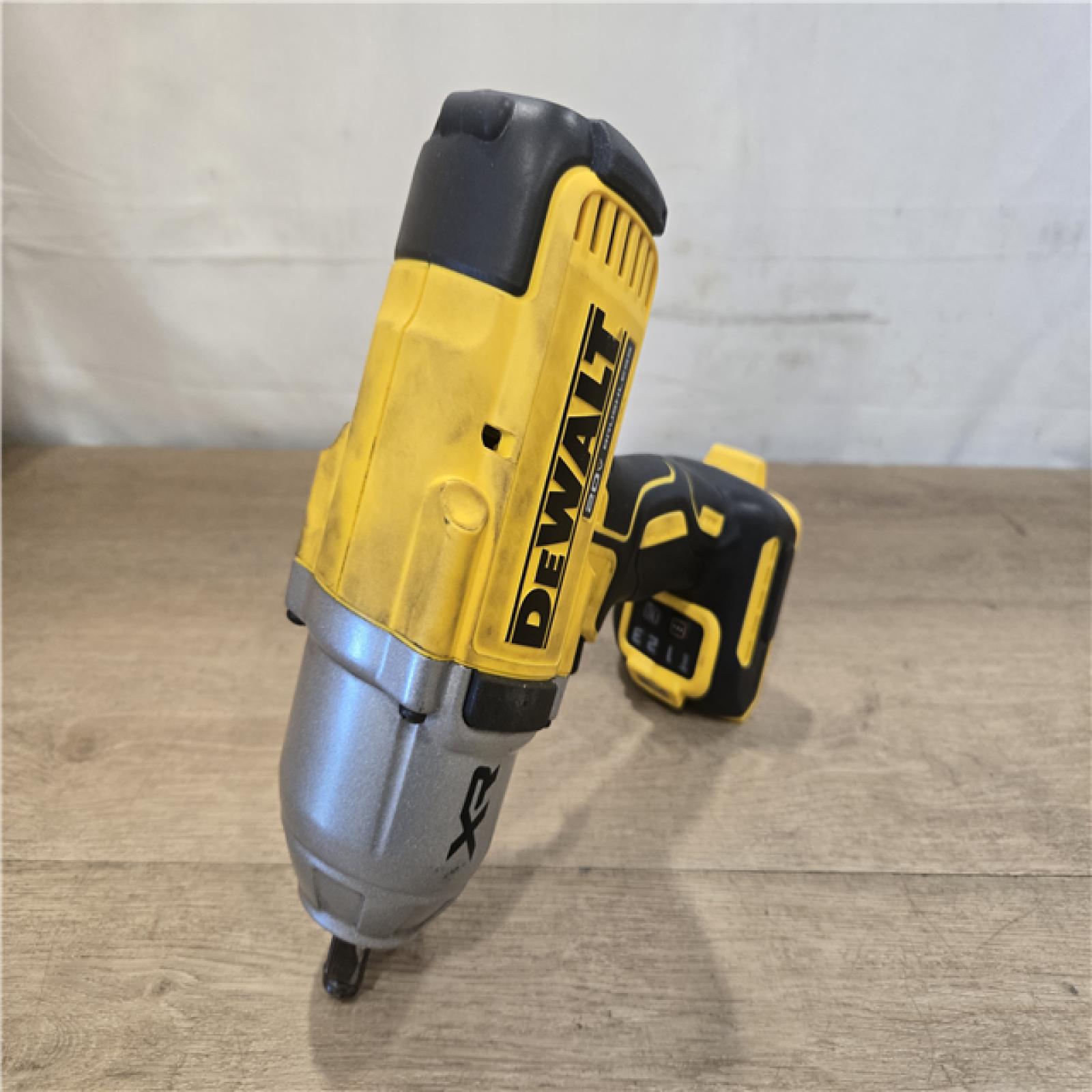 AS-IS DEWALT 20V MAX Cordless 1/2 in. Impact Wrench Kit