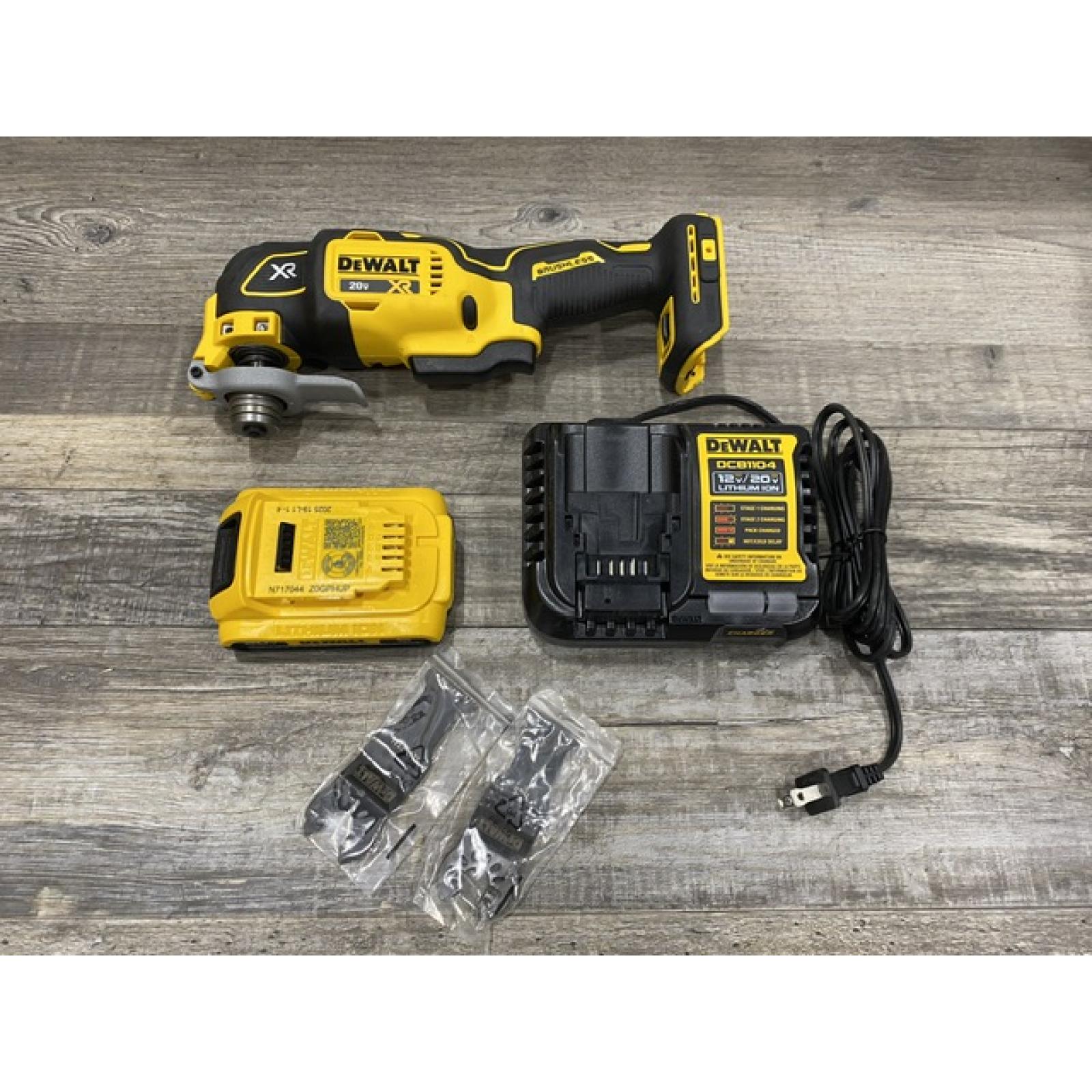 AS-IS DEWALT 20V MAX XR Cordless Brushless 3-Speed Oscillating Multi Tool Kit