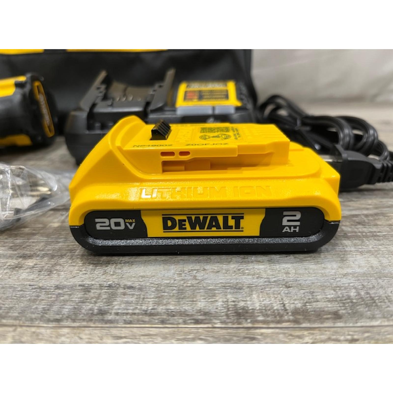 AS-IS DEWALT Atomic 20V Lithium-Ion Cordless Compact 1/2 in. Drill/Driver Kit